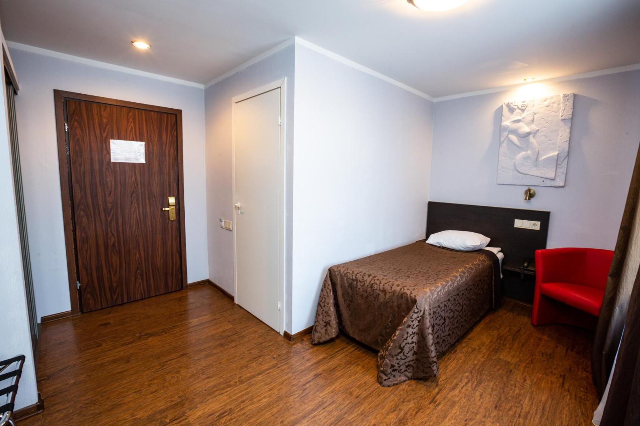 Single Room photo 2