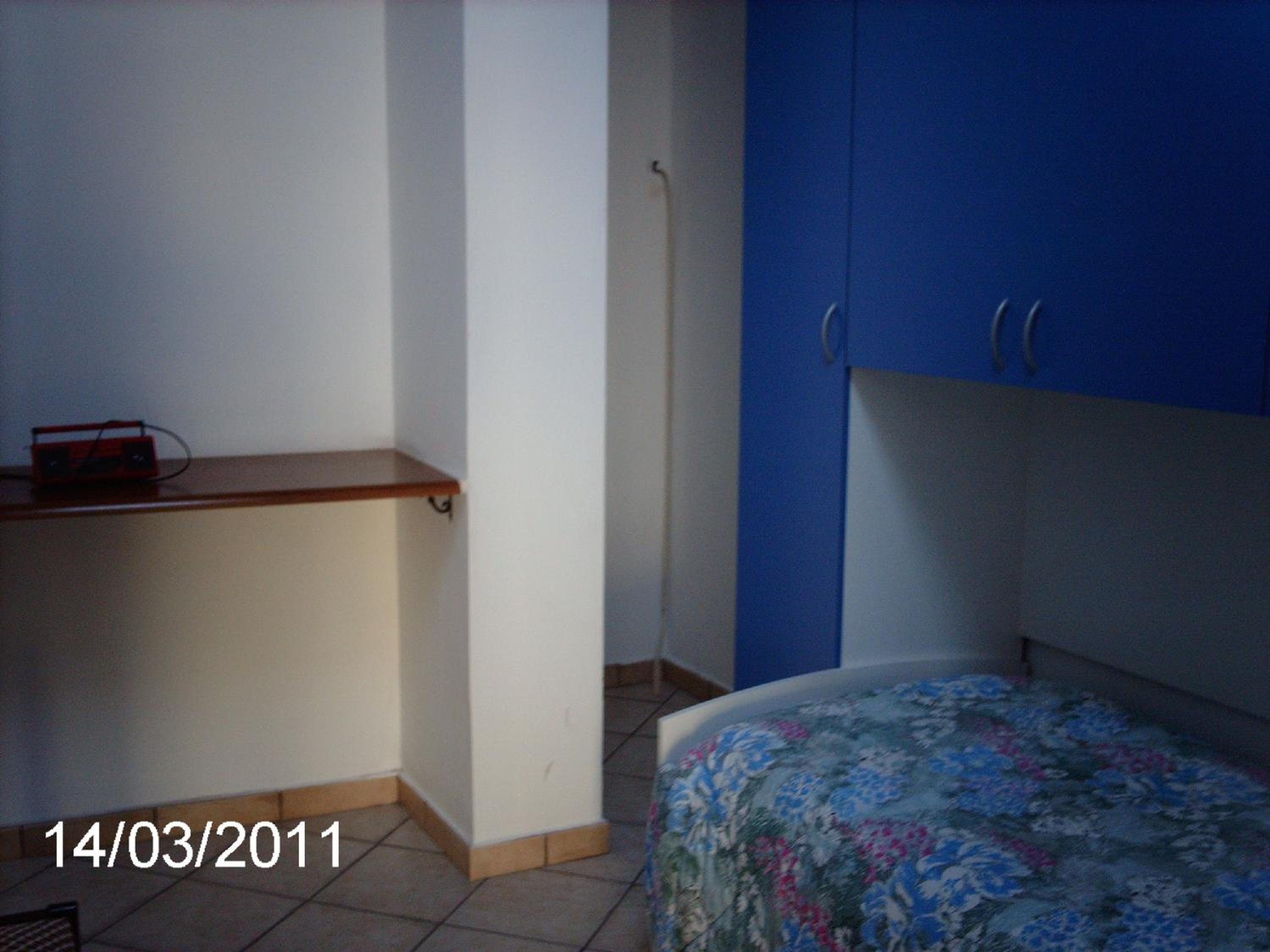 Twin Room with Shared Bathroom photo 2
