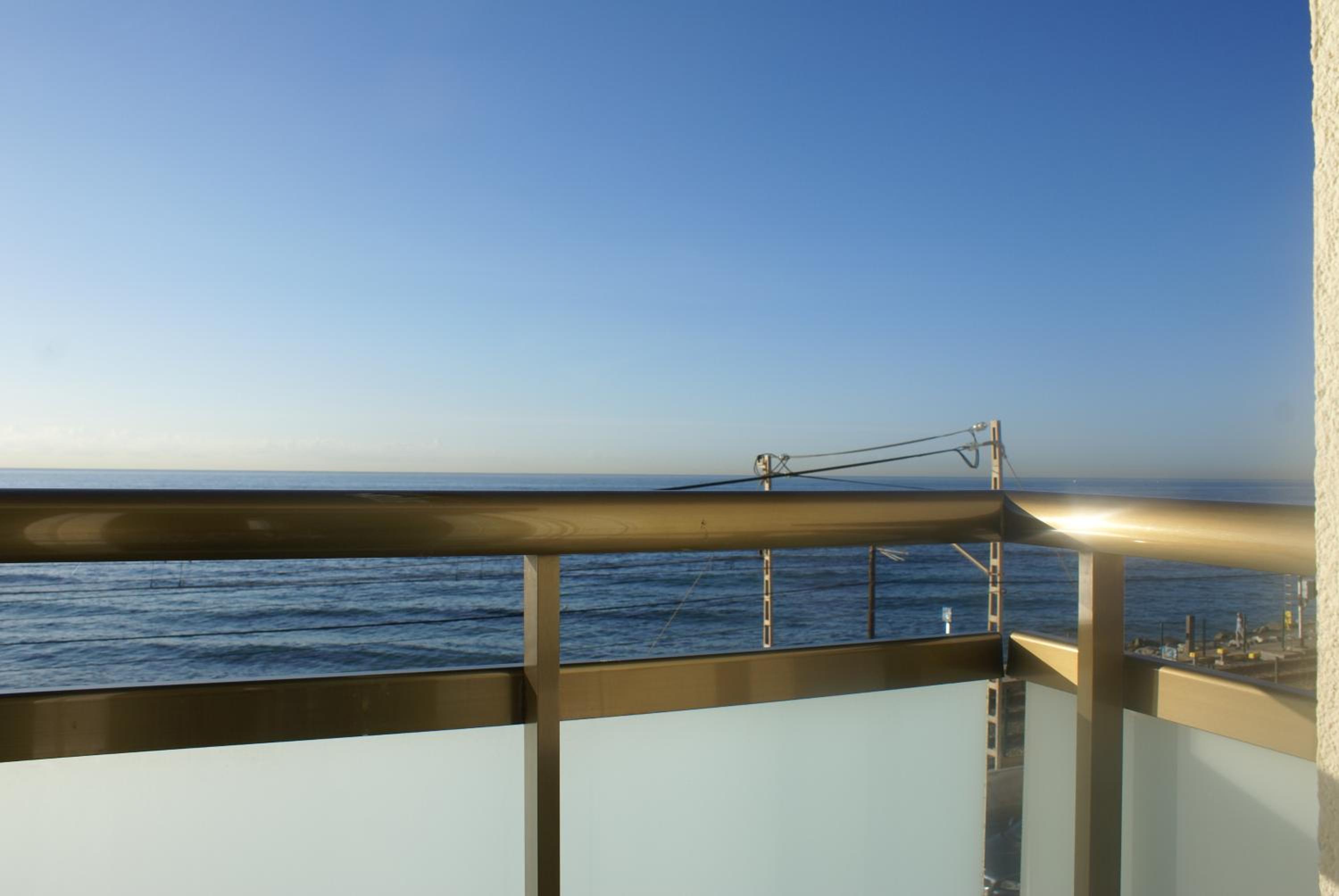 Family Room with Sea View - Photo 2
