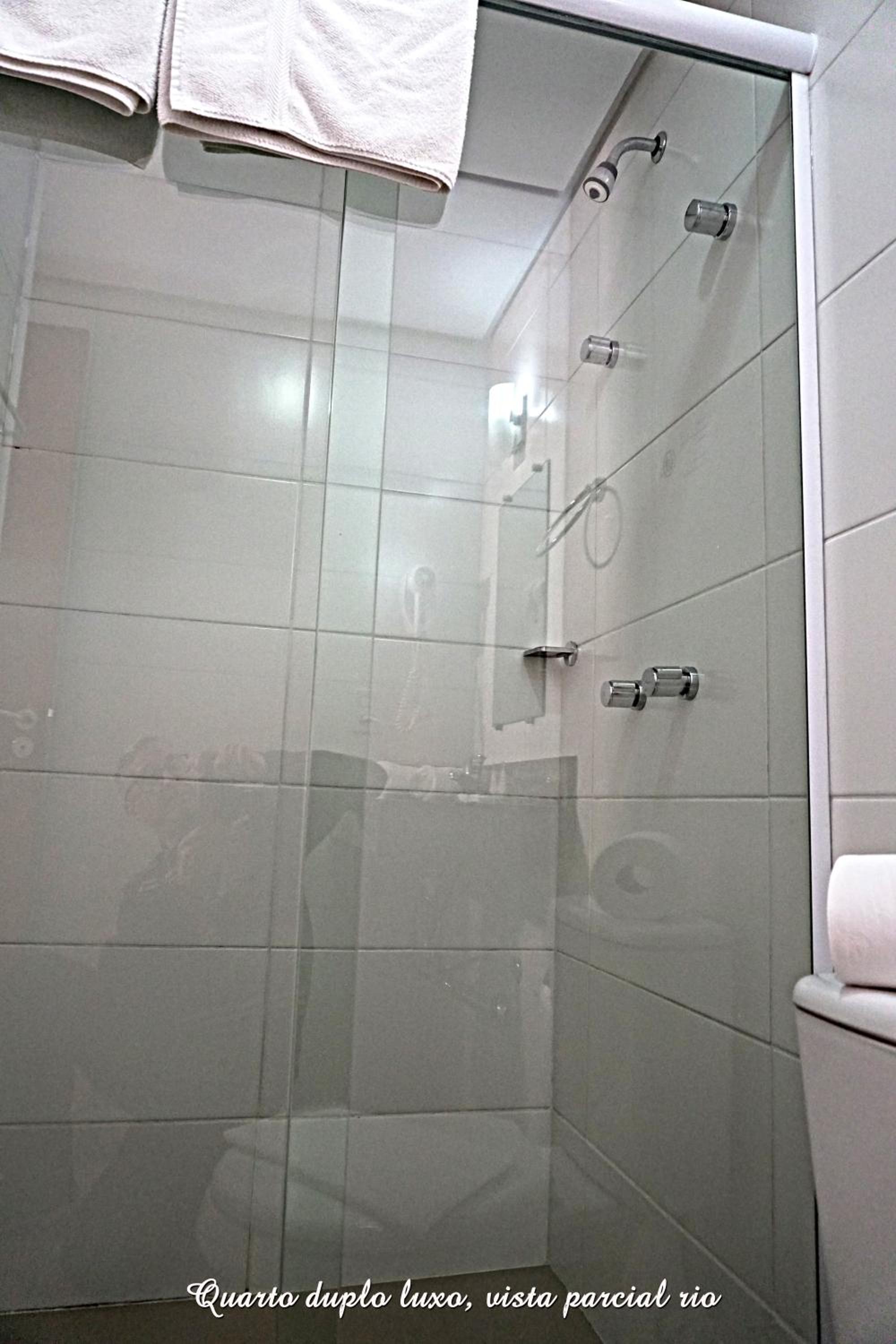 Double Room with Partial River View photo 3
