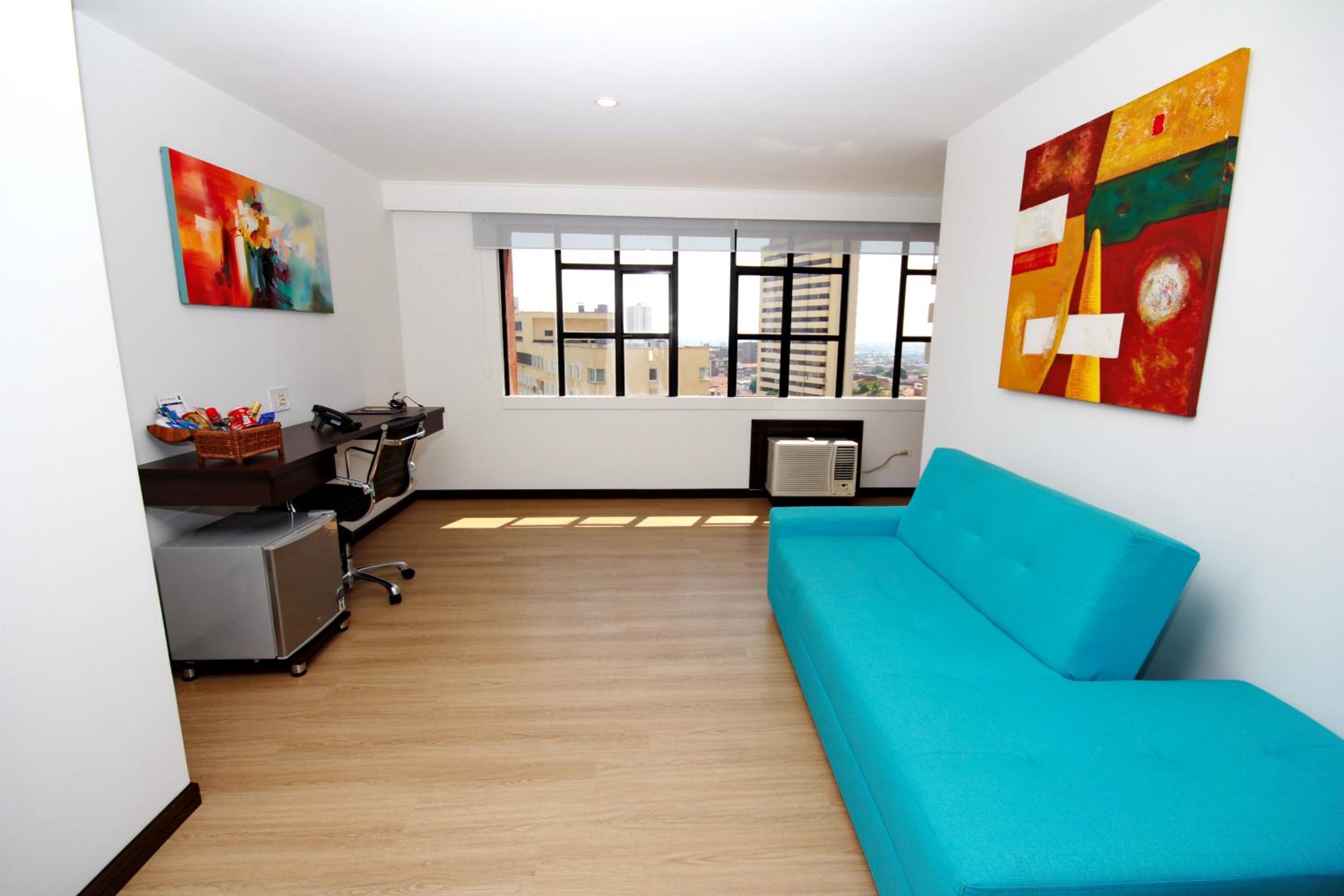 Superior King Suite photo 3