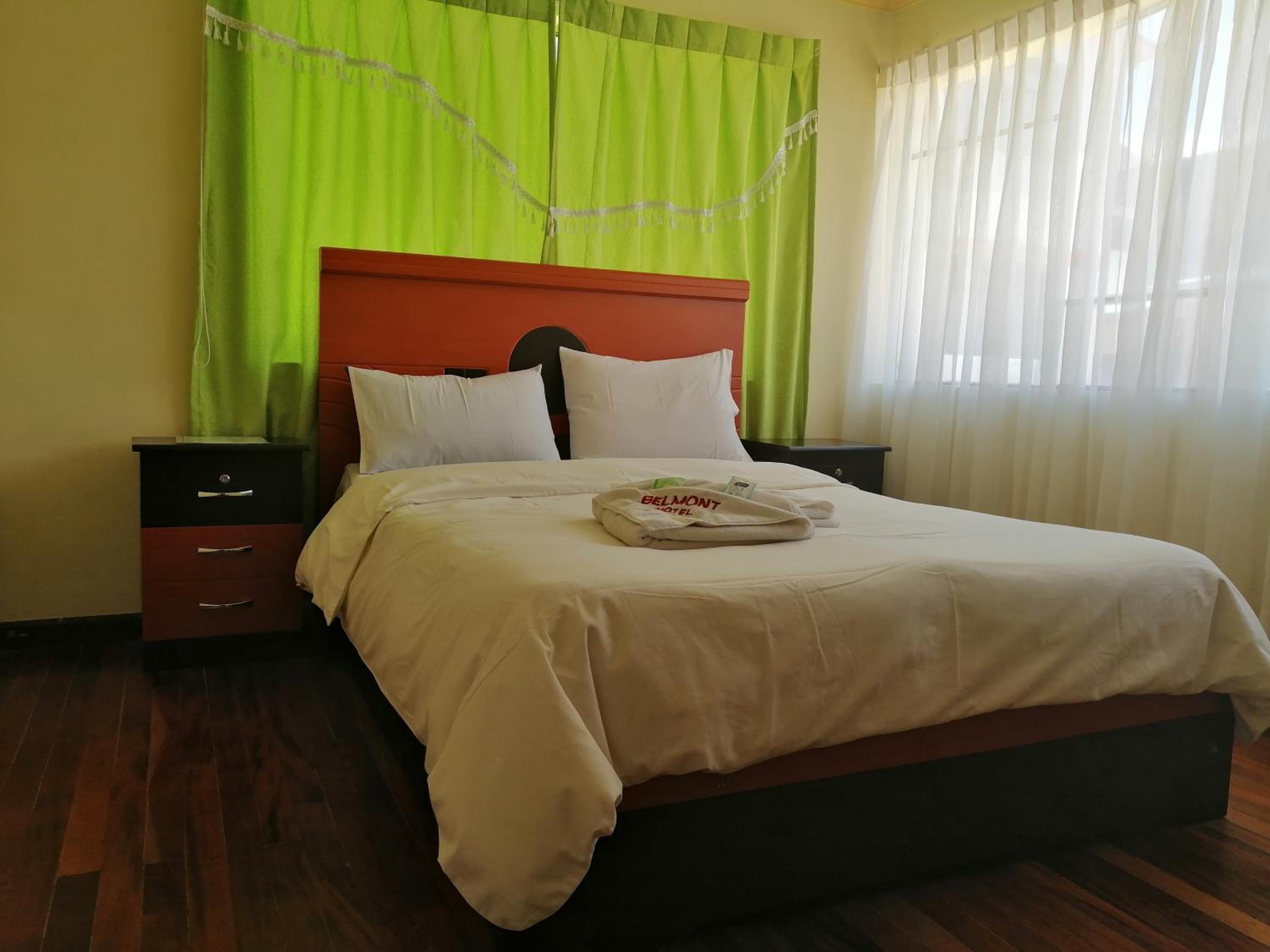 Standard Double Room with Shared Bathroom photo 3