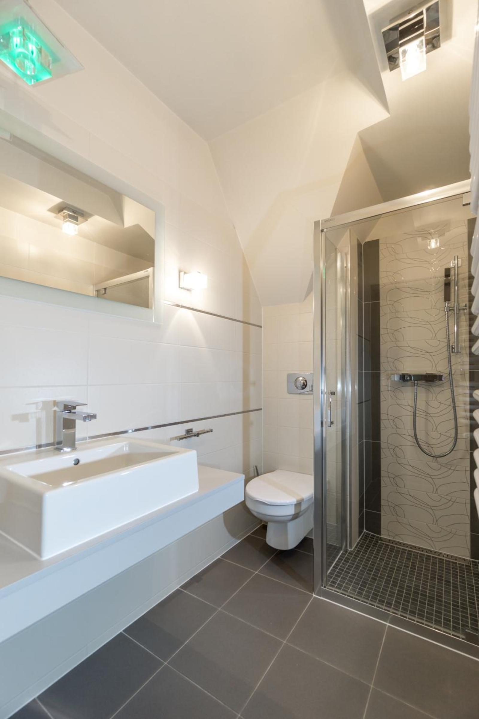 Family Studio photo 2