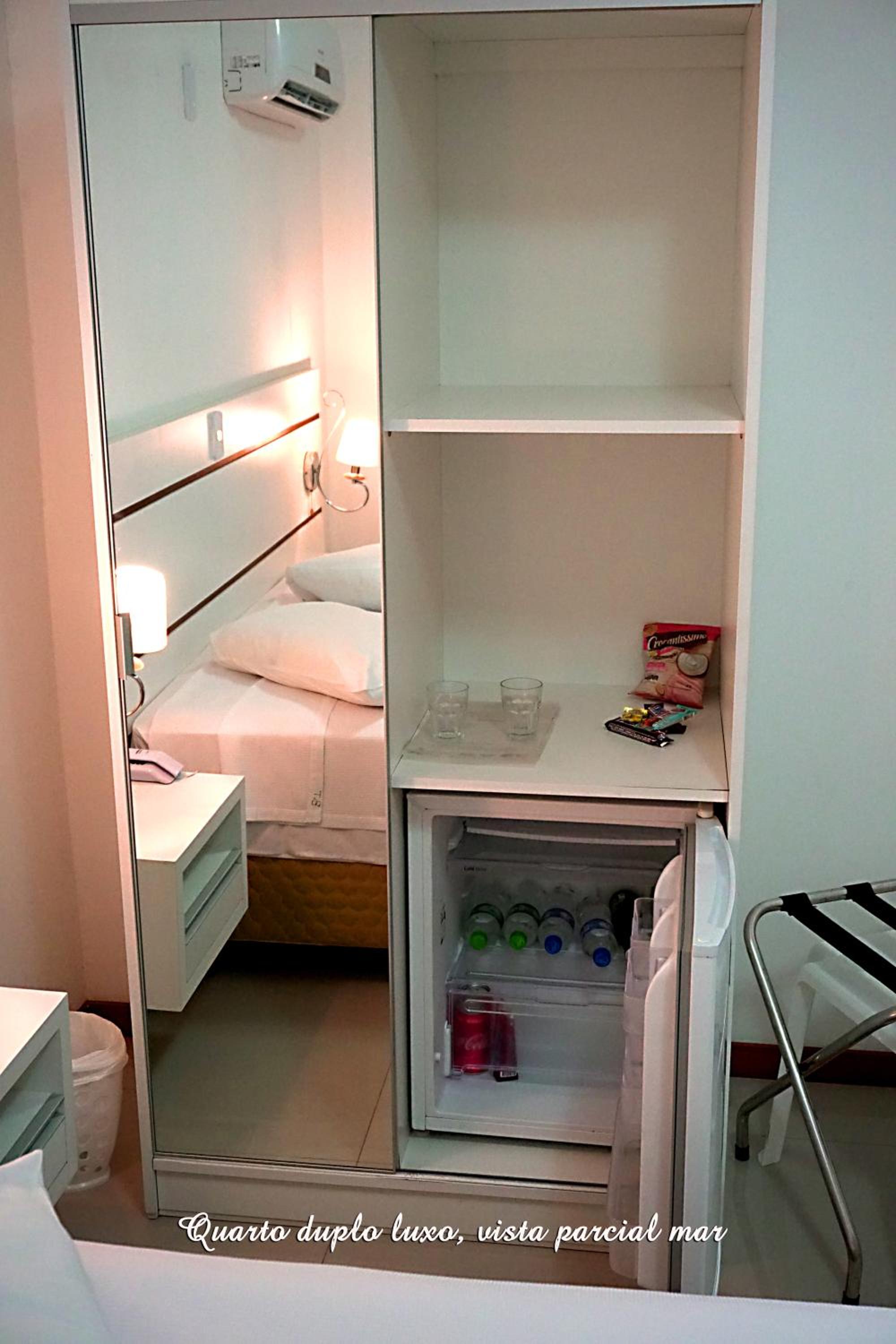 Double Room with Partial Sea View photo 2