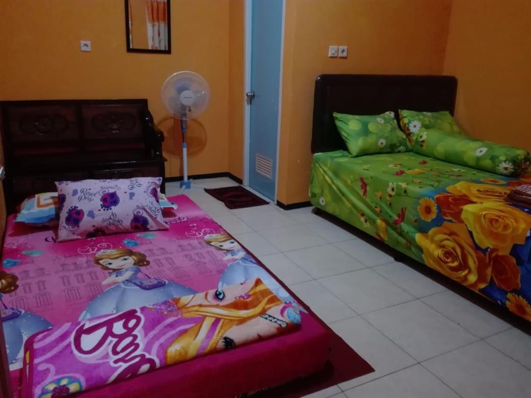 Two-Bedroom House - Photo 4
