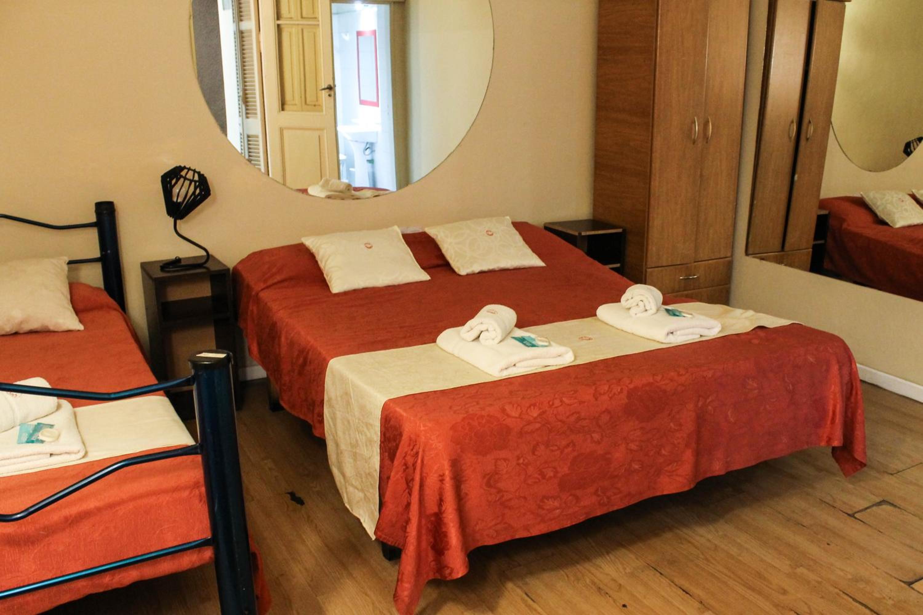 Basic Triple Room photo 2