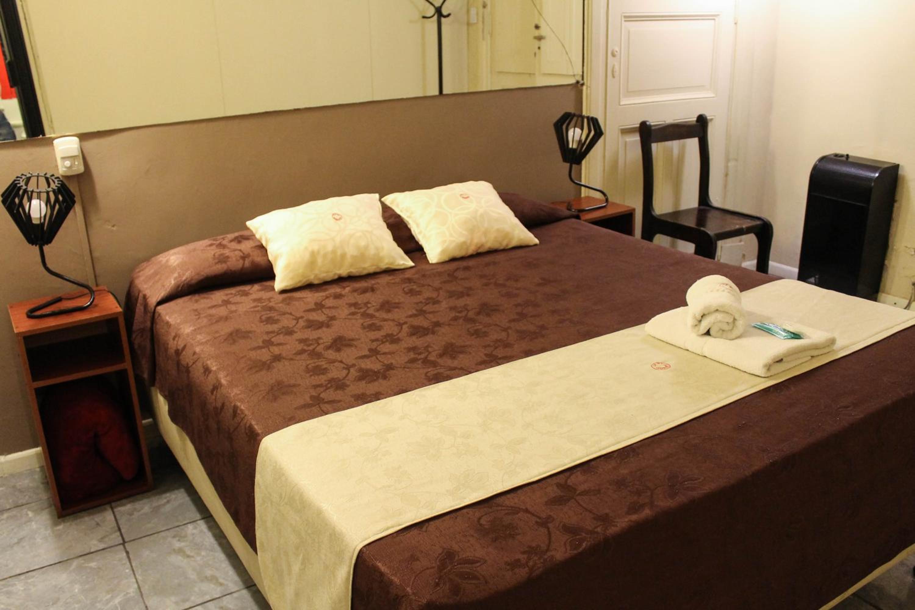Double or Twin Room photo 2