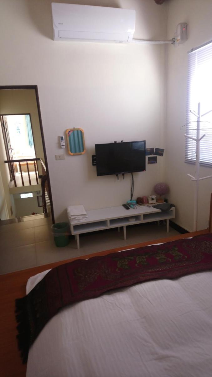 Standard Double Room with Shared Bathroom photo 3