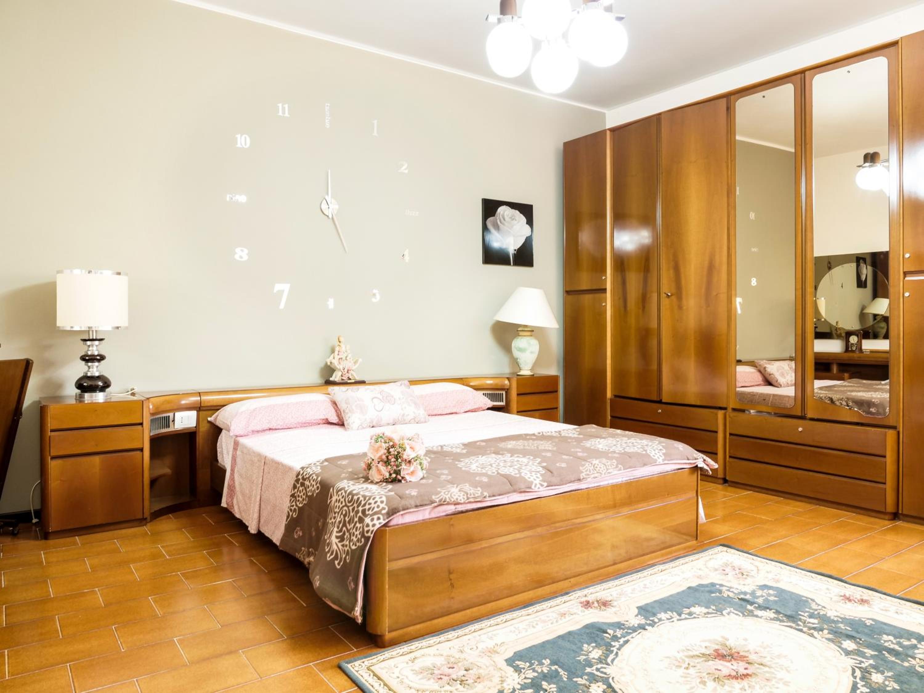 Double Room with Private Bathroom - Photo 2