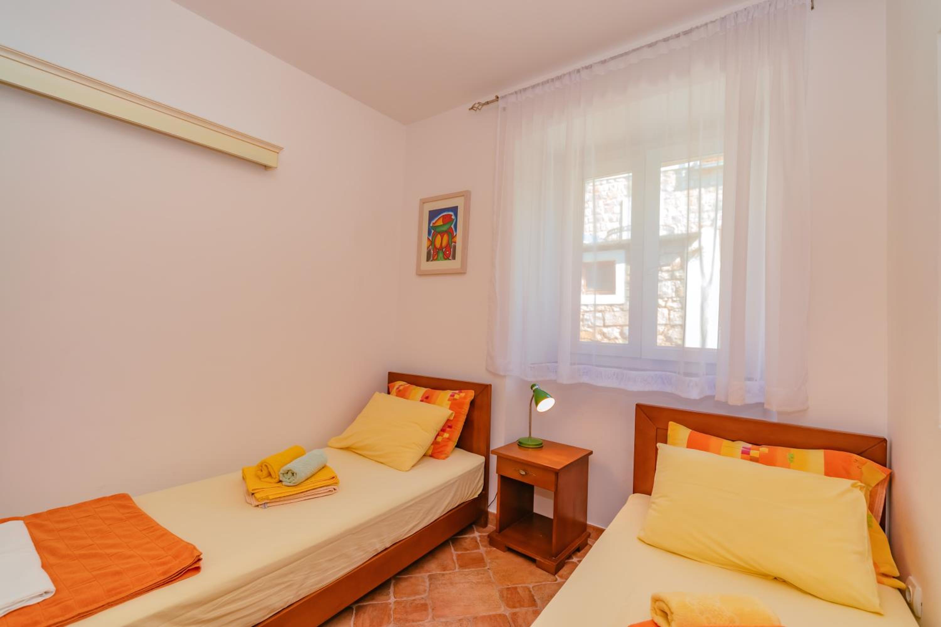One-Bedroom Apartment Traste