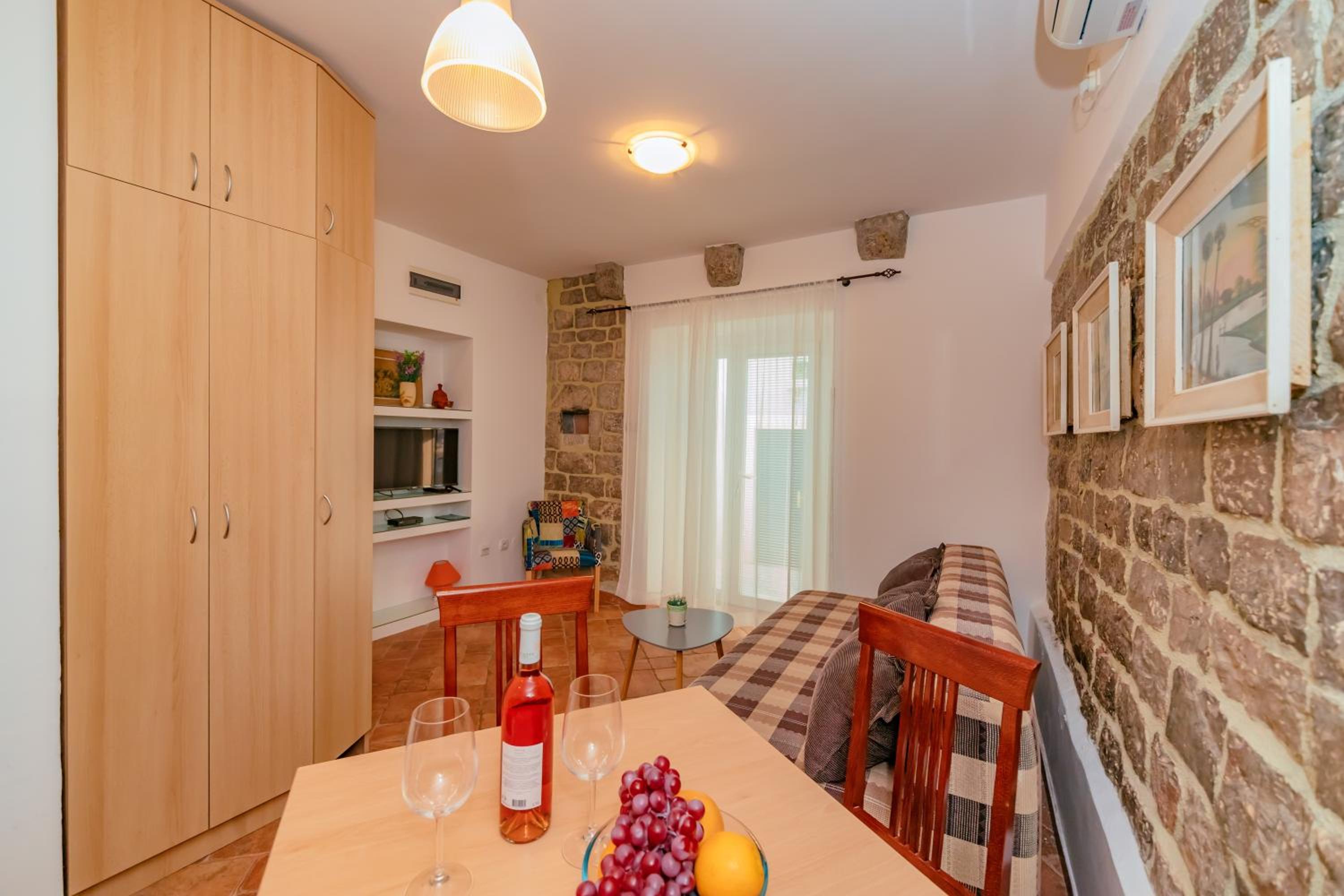 One-Bedroom Apartment Jaz