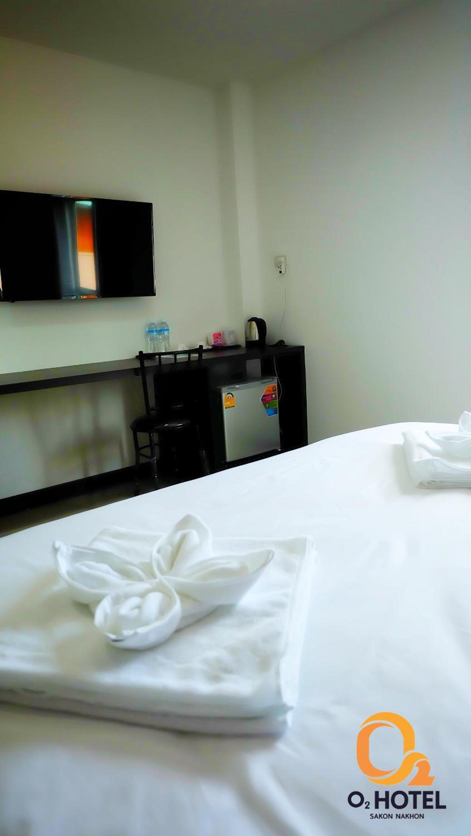 Double Room with Balcony - Photo 3