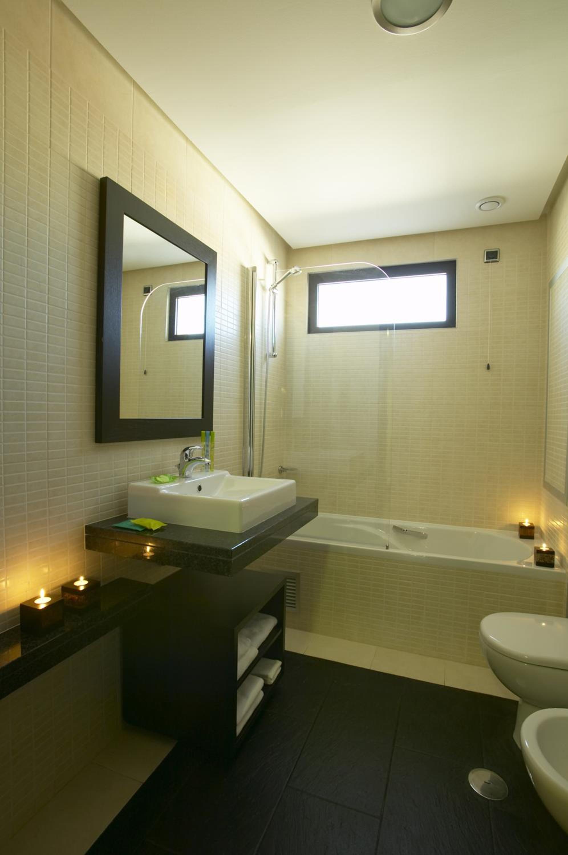 Double Room - Photo 5