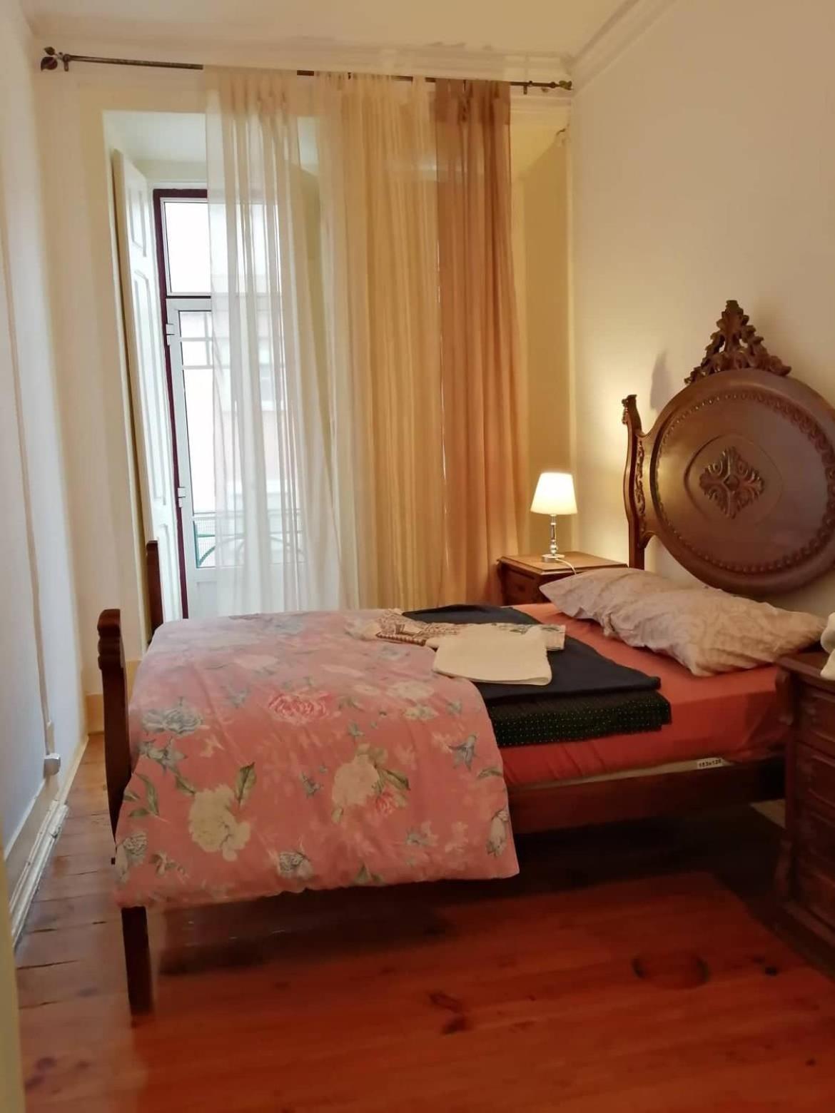 Budget Double Room photo 3