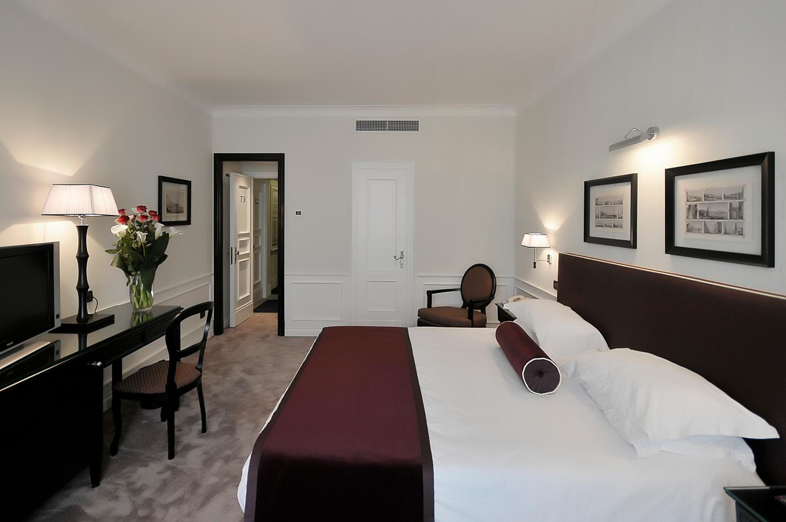 Executive Double Room - Photo 2