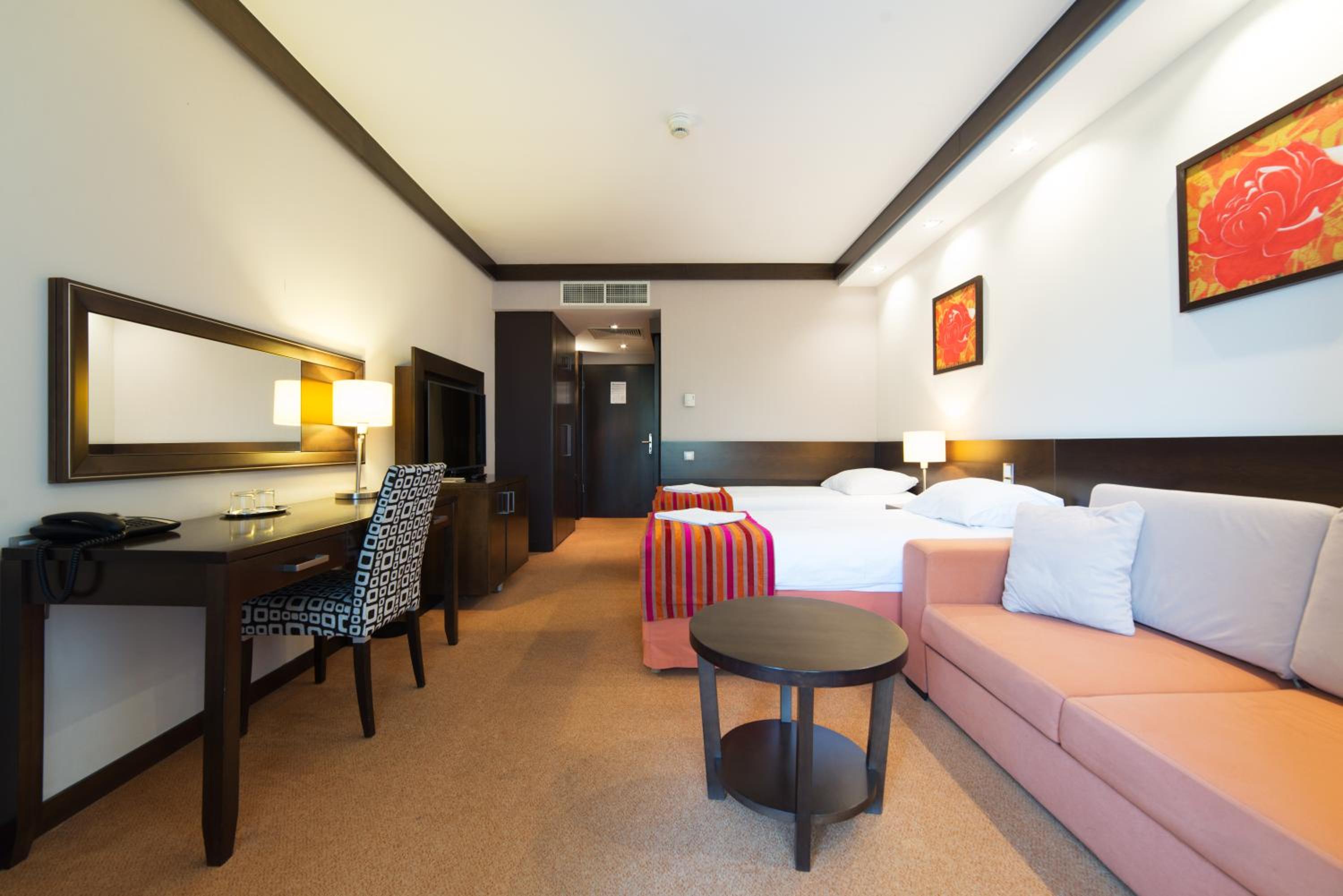 Double or Twin Room - Disability Access  with Wellness Access photo 1