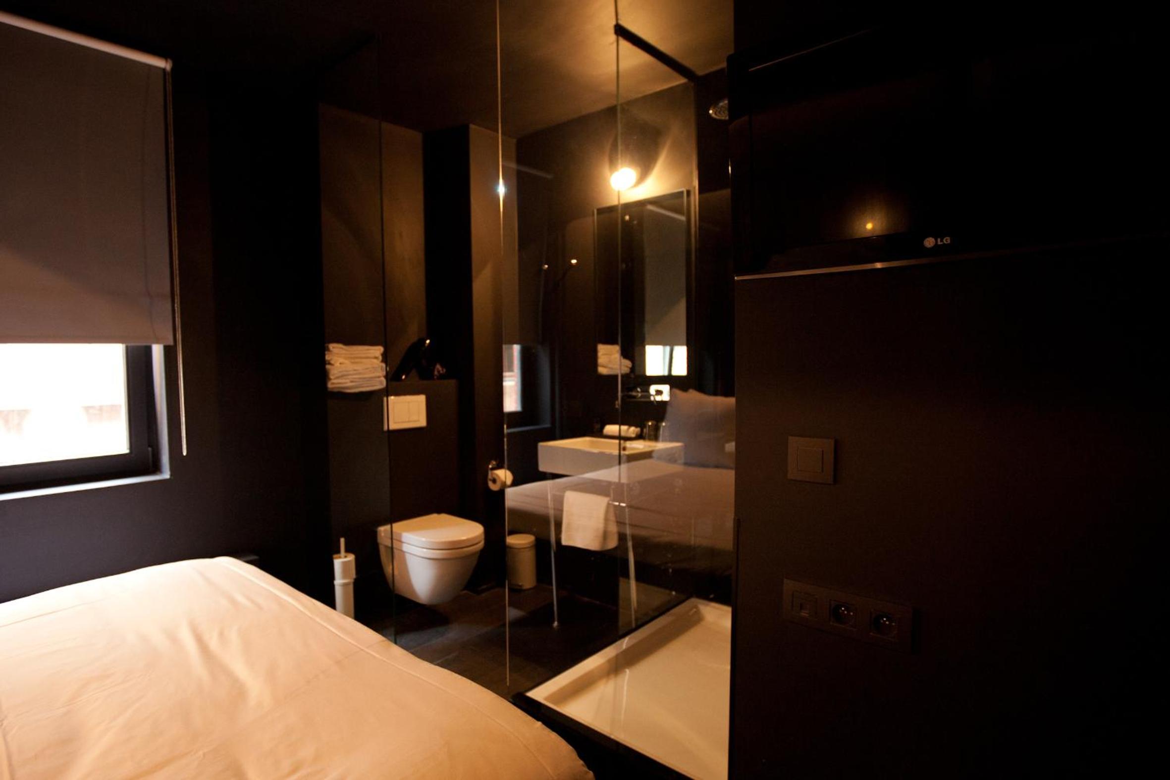 Small Single Room photo 3