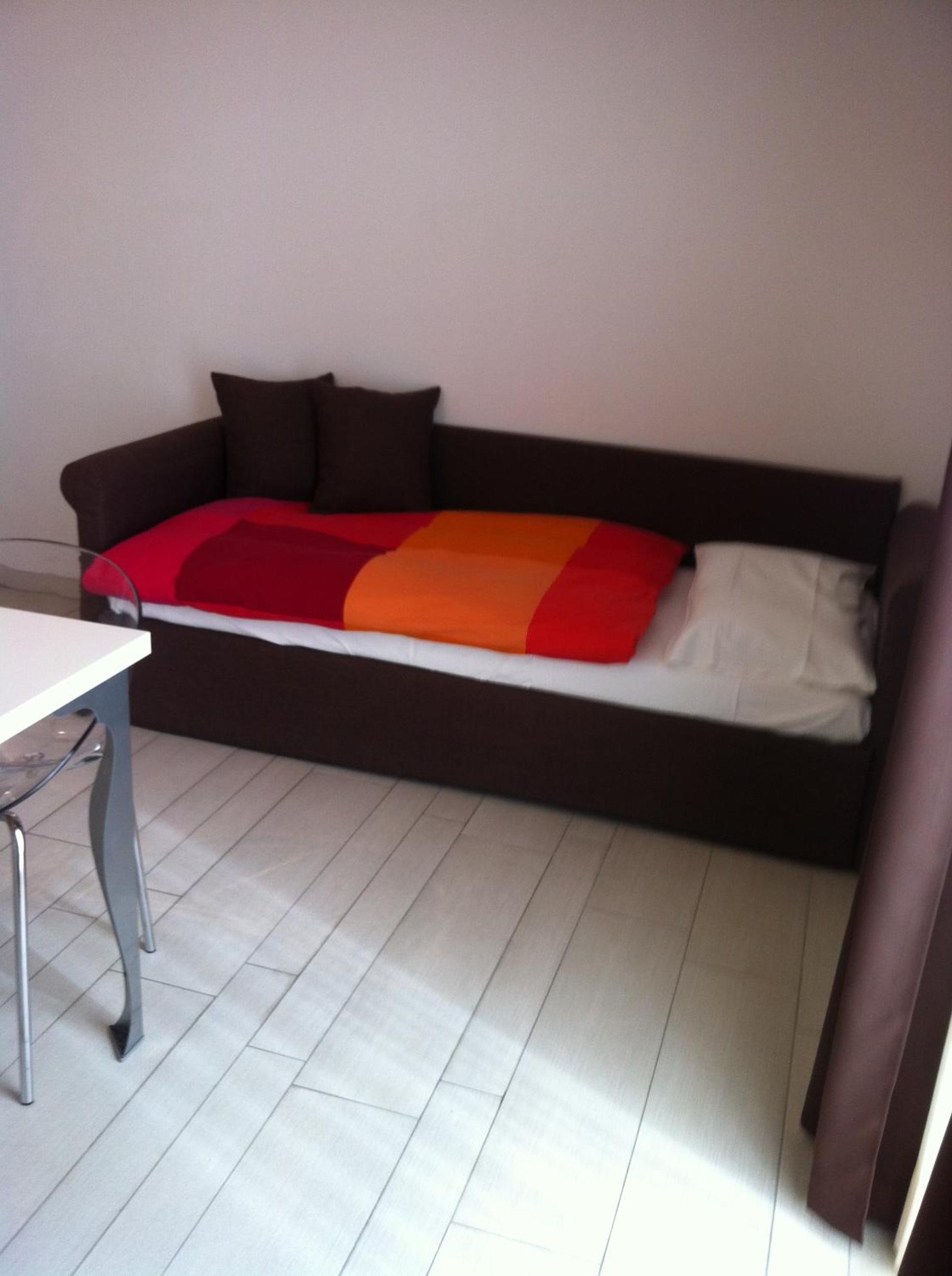 Comfort One-Bedroom Apartment with Terrace and Frontal Lake View - Photo 1