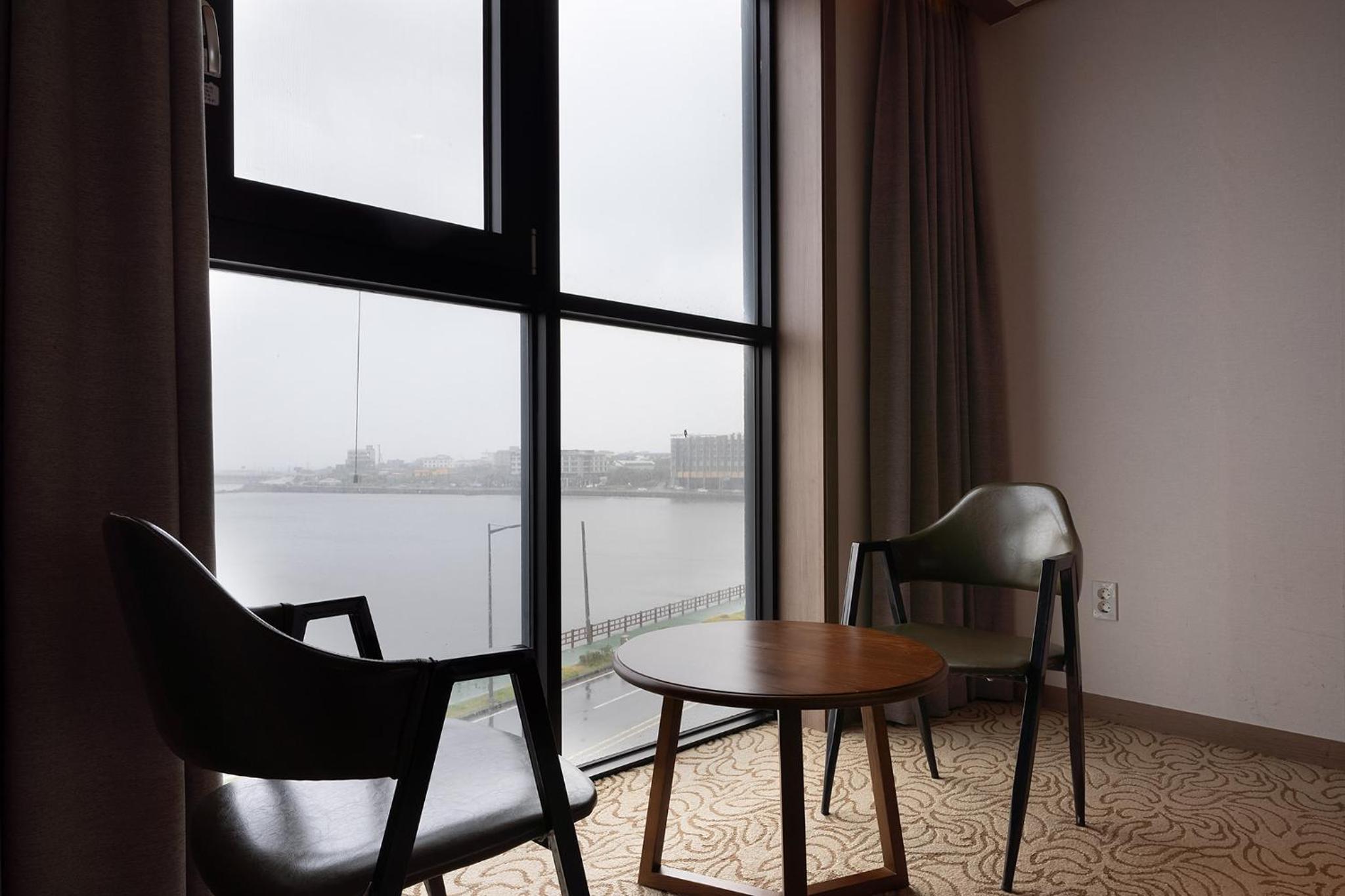 Double Room - Photo 9