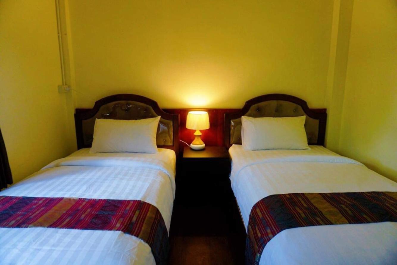 Standard Twin Room with Garden View - Photo 5