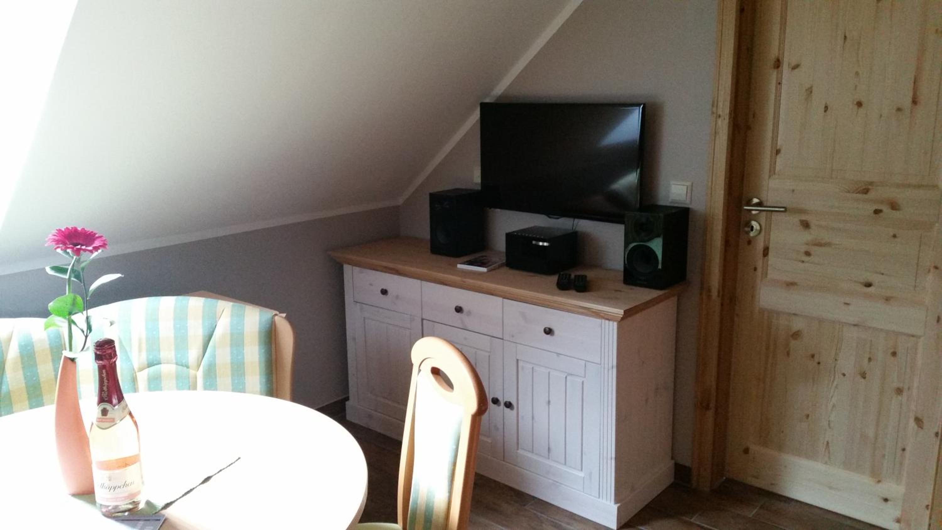 Apartment photo 3