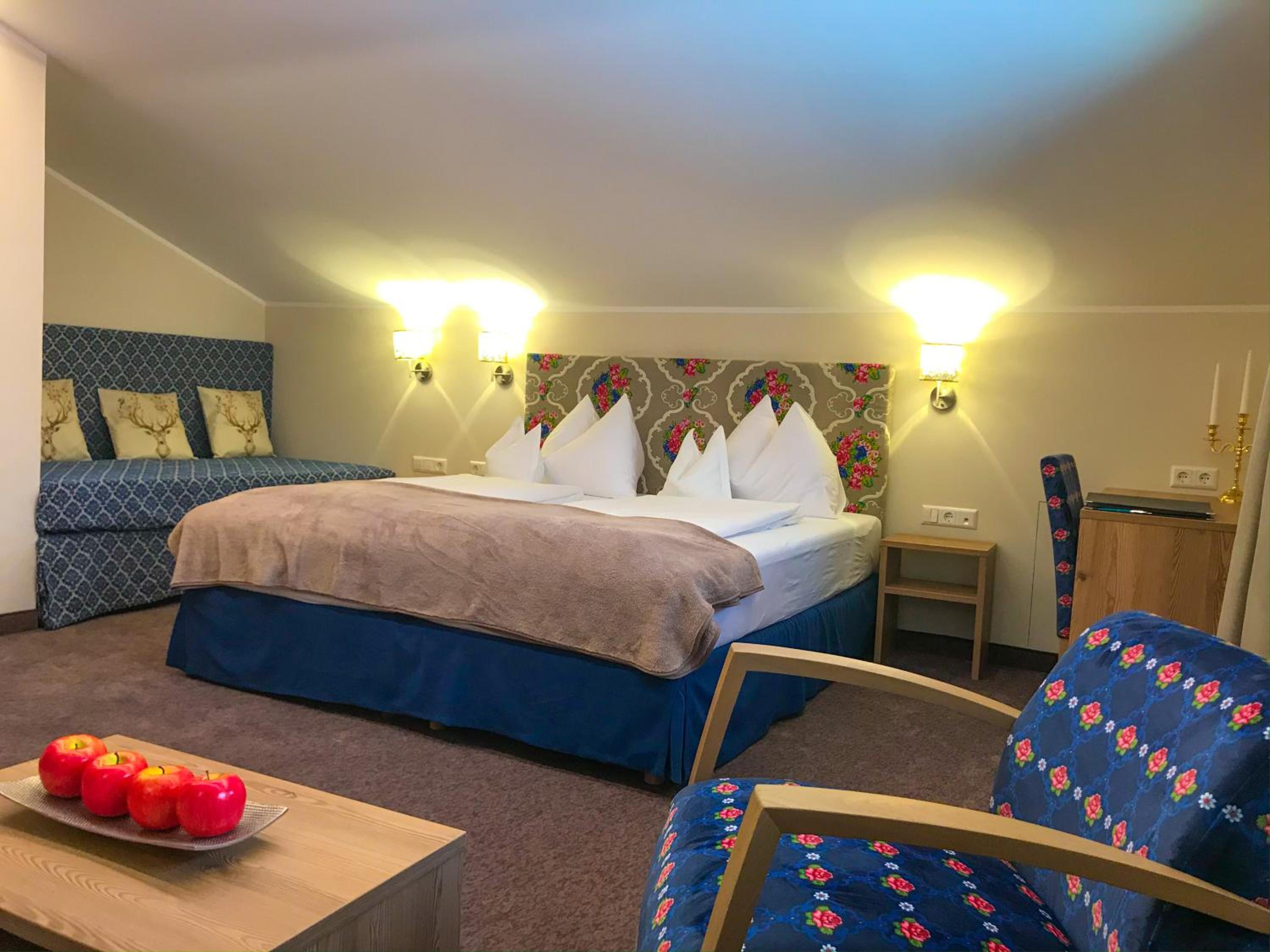 Deluxe Family Room