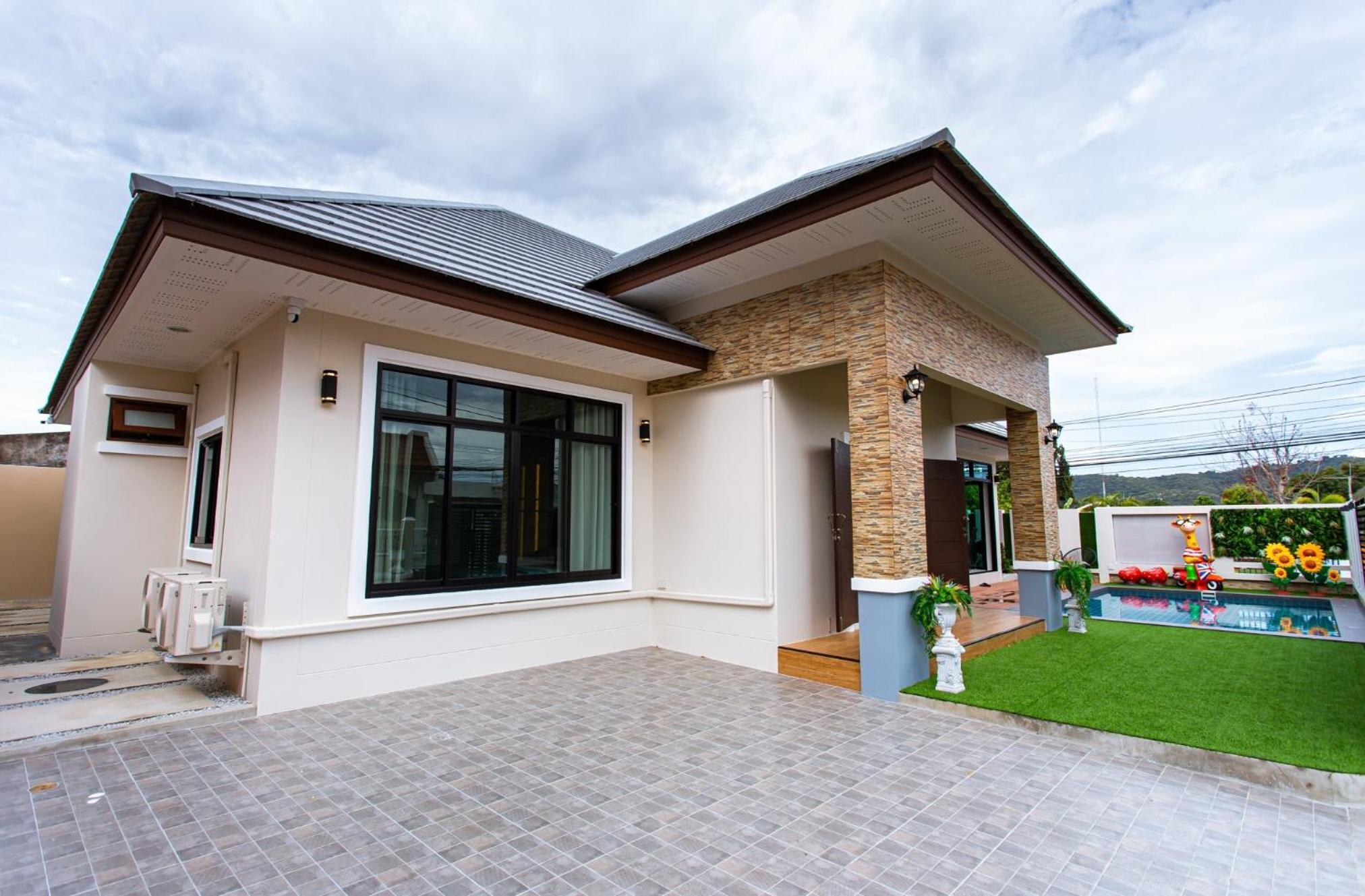 Villa with Private Pool - Photo 23