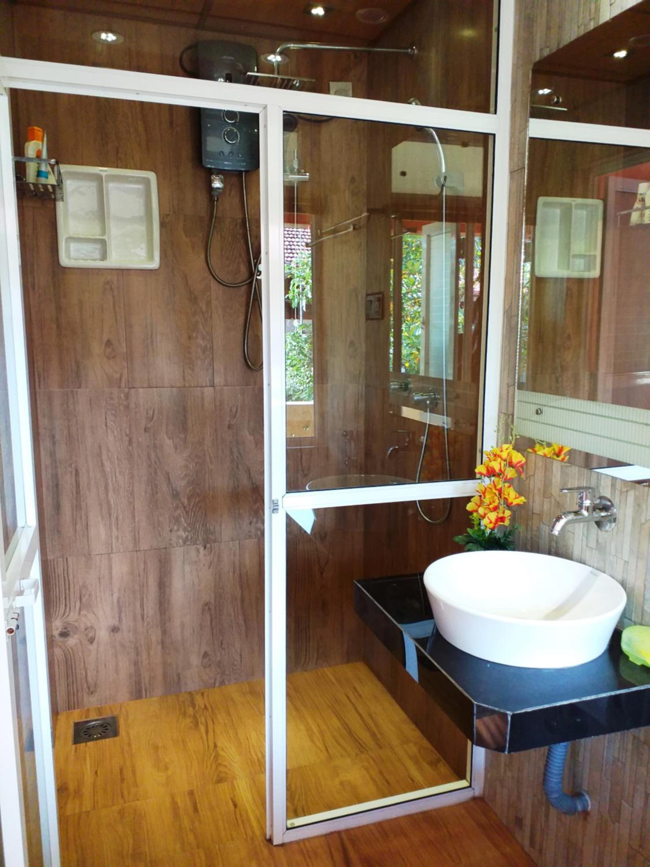 Family room with Terrace and Private Bathroom with A/C