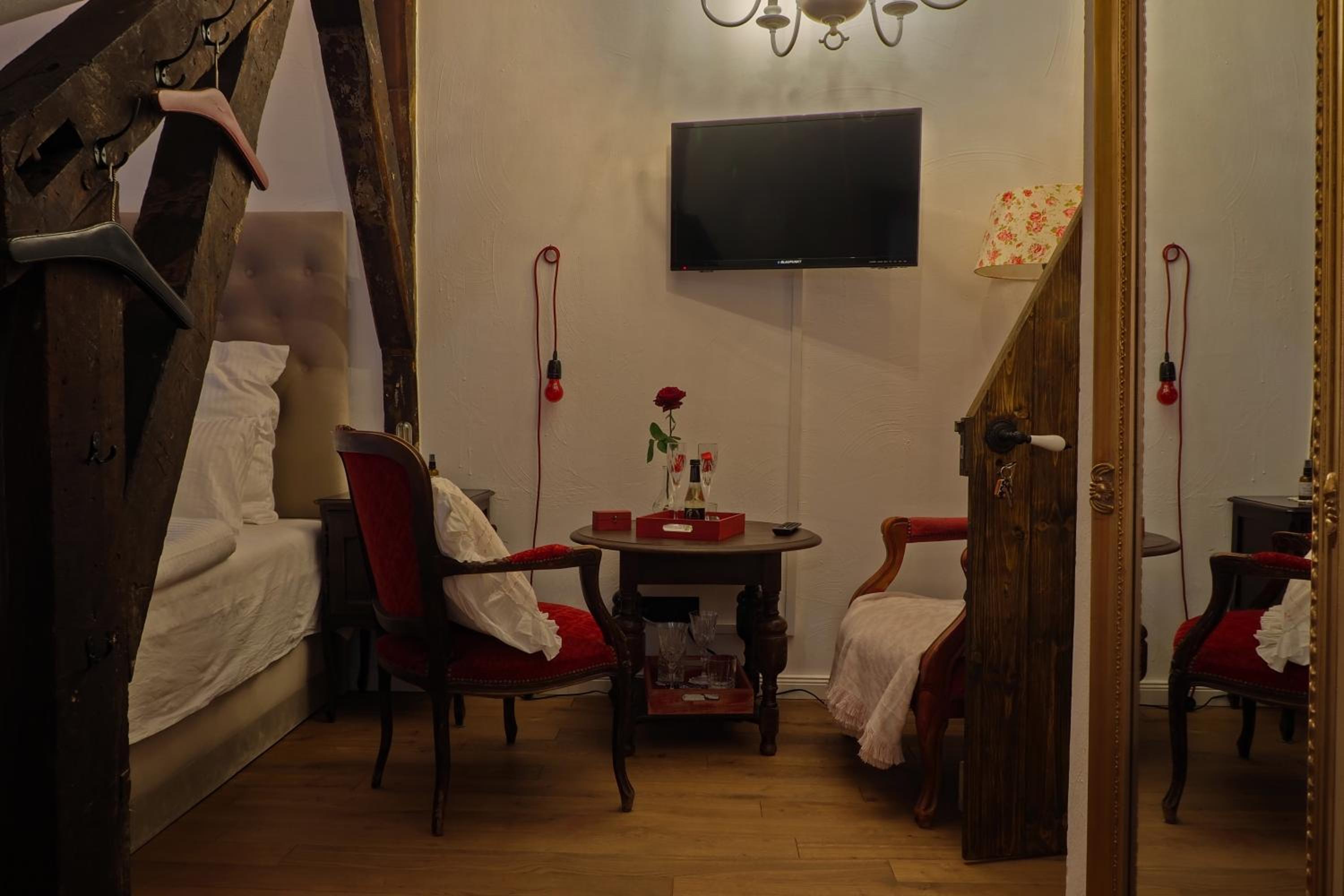 Small Double Room photo 2