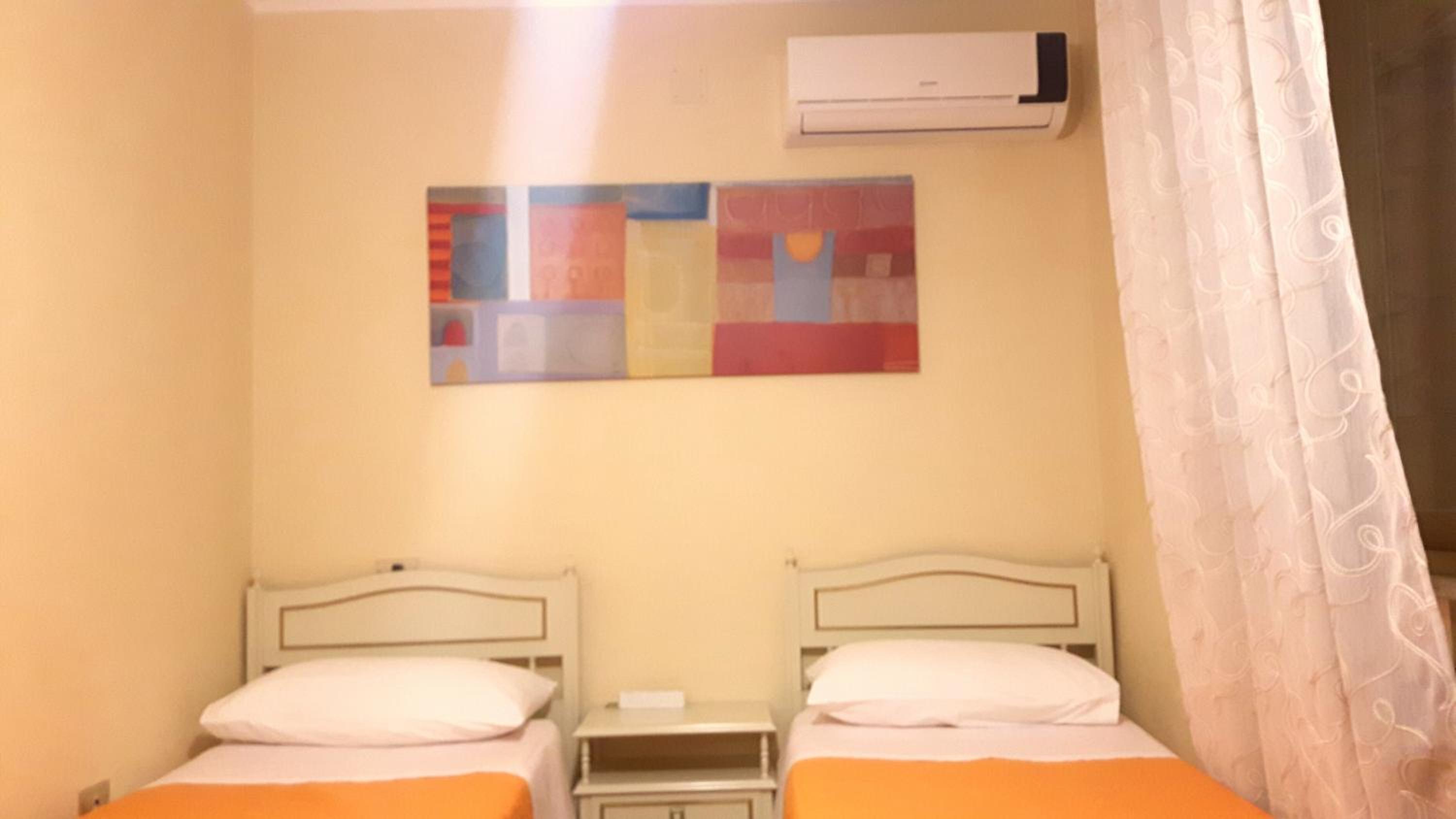 Large Twin Room photo 1