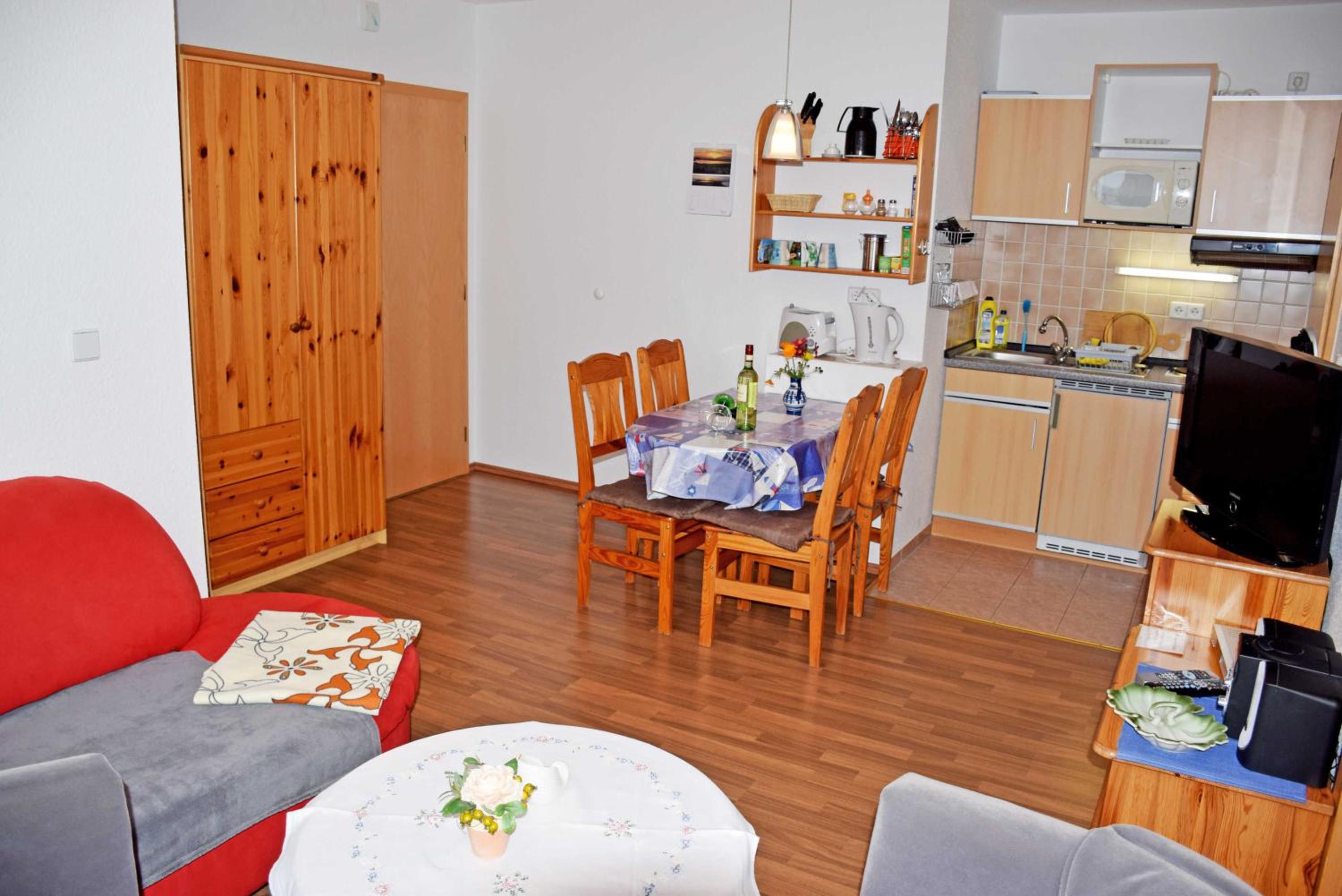Apartment with Lake View photo 2
