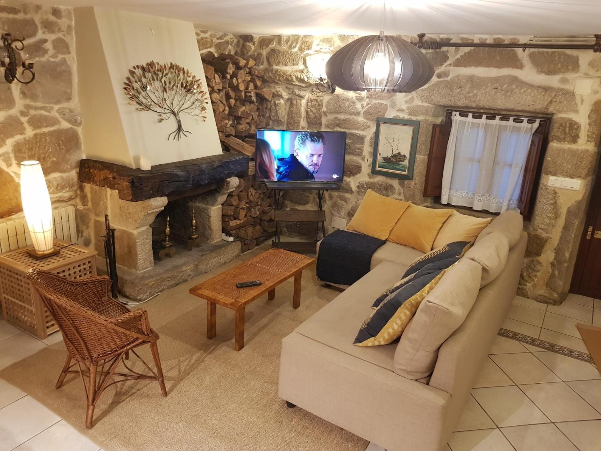 Three-Bedroom House photo 2