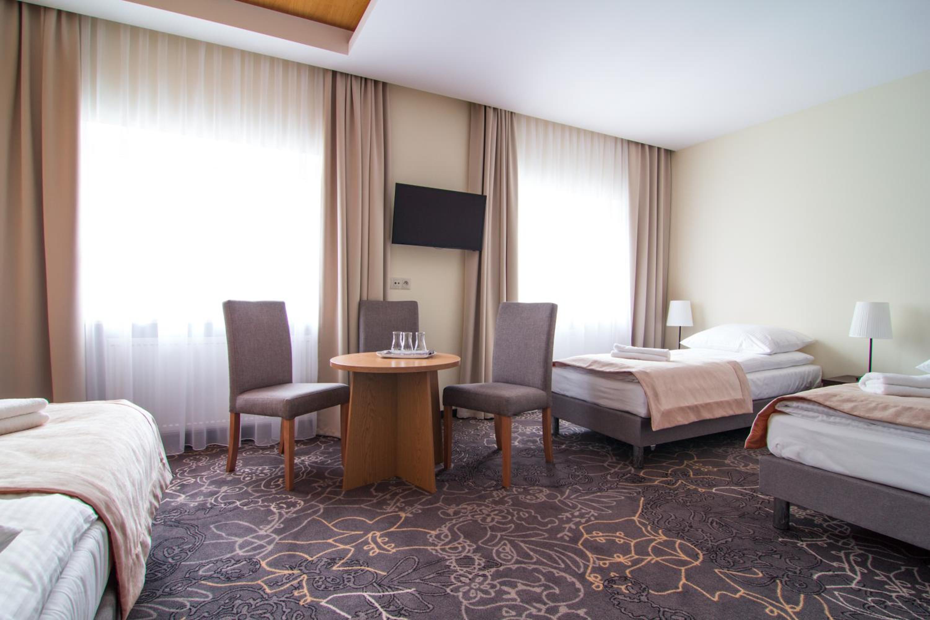 Triple Room - Photo 2