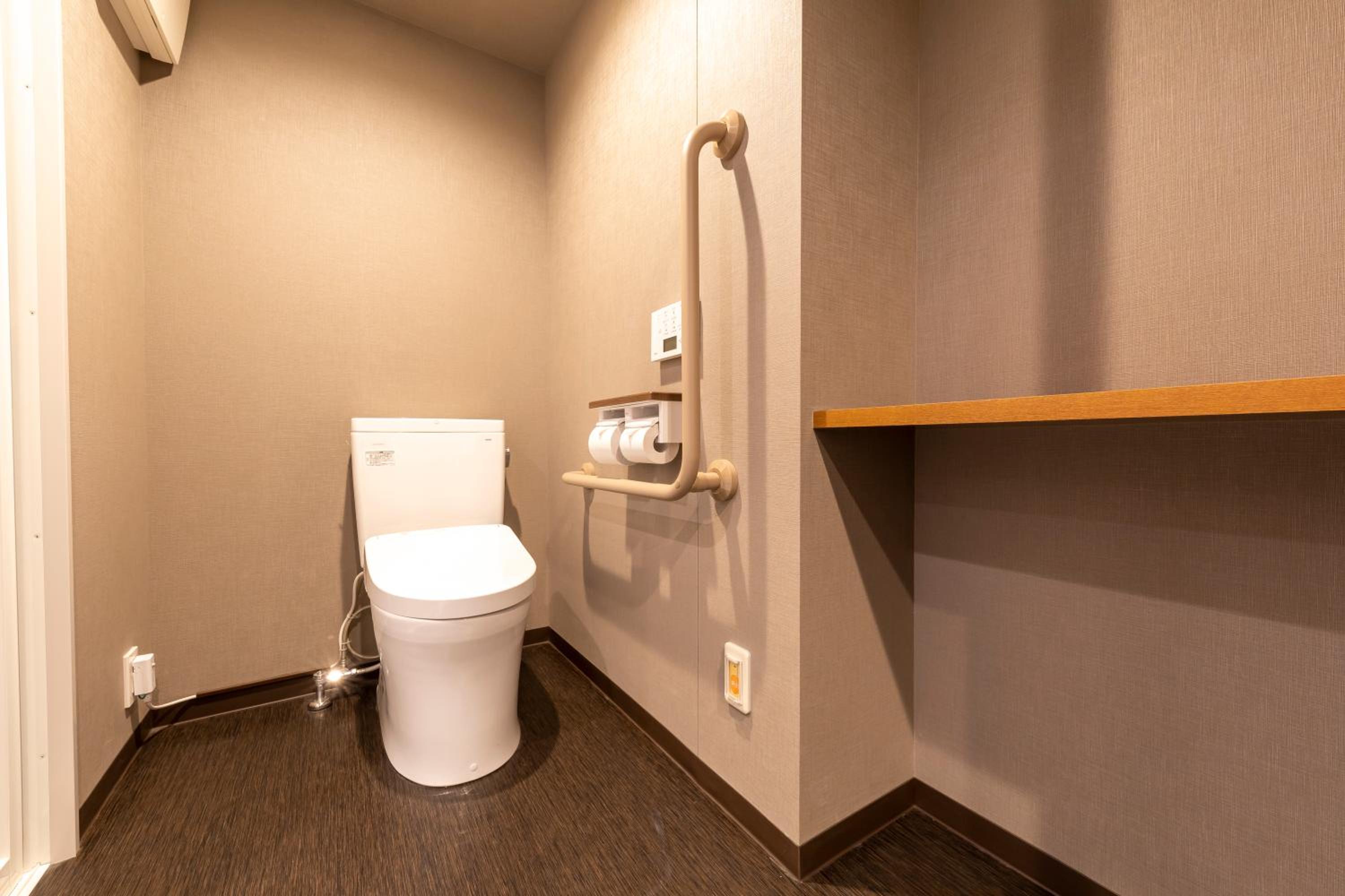 <Special Offer> Deluxe Queen Room - Non-Smoking - No Daily Cleaning - Photo 3