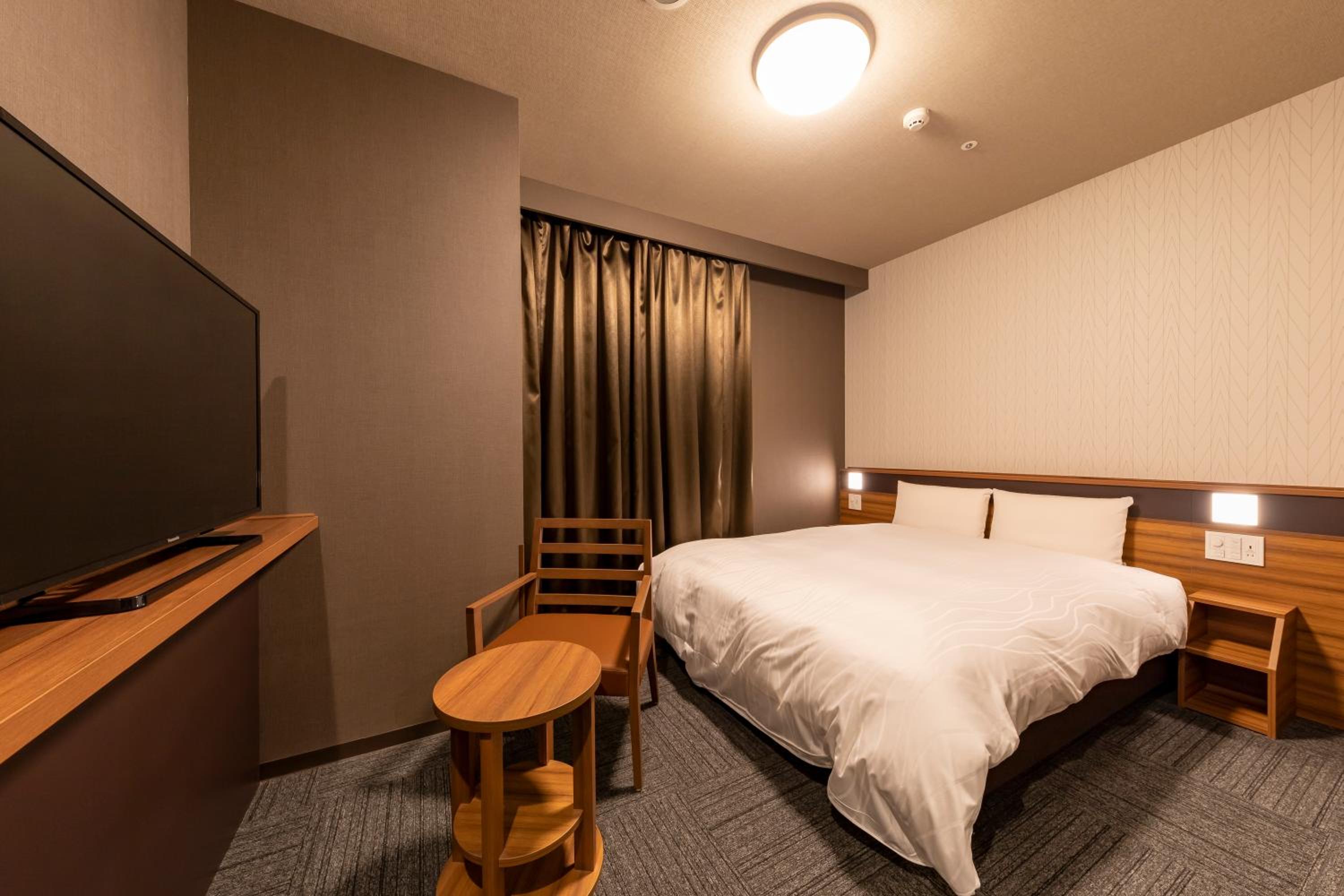 <Special Offer> Deluxe Queen Room - Non-Smoking - No Daily Cleaning - Photo 1