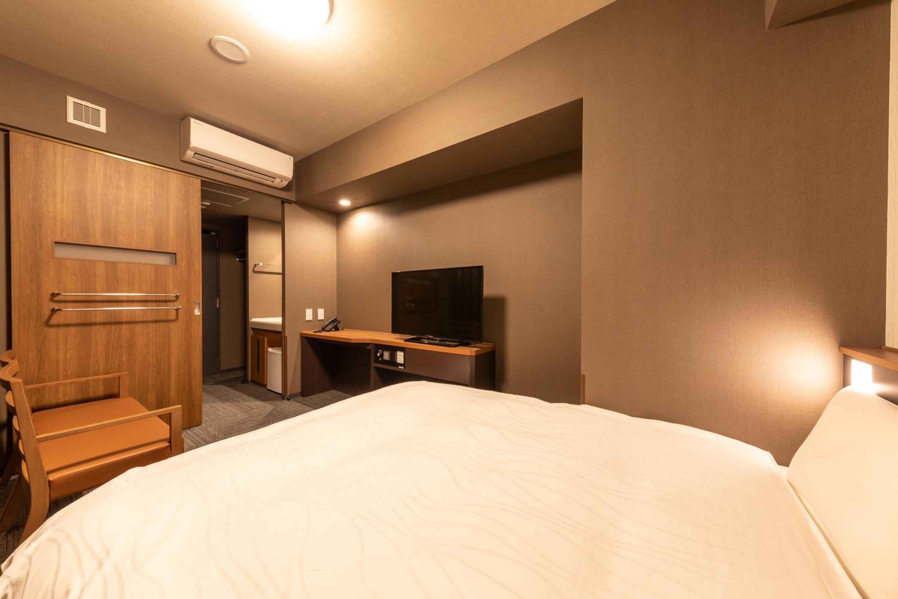 Superior Queen Room - Non-Smoking - Photo 2