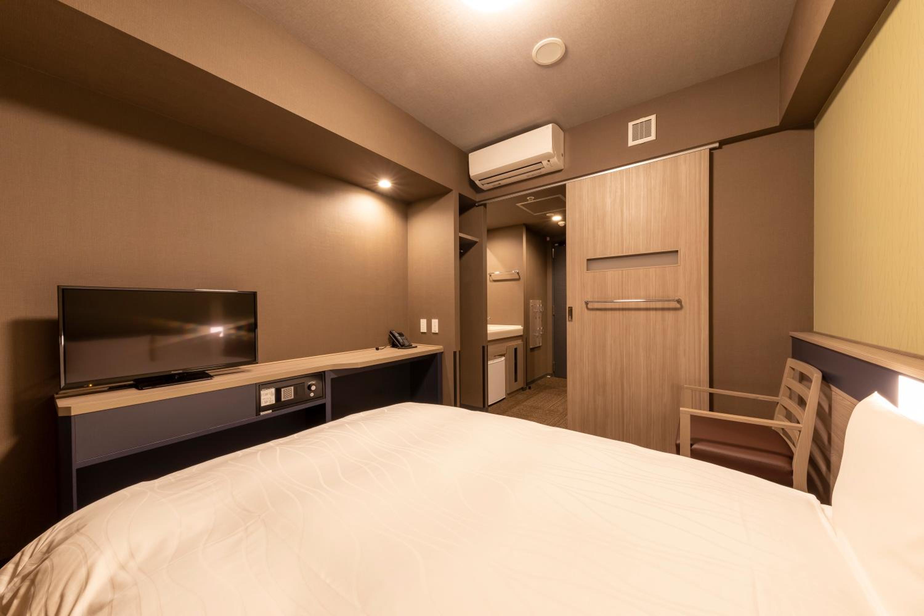 Double Room - Non-Smoking - Photo 2