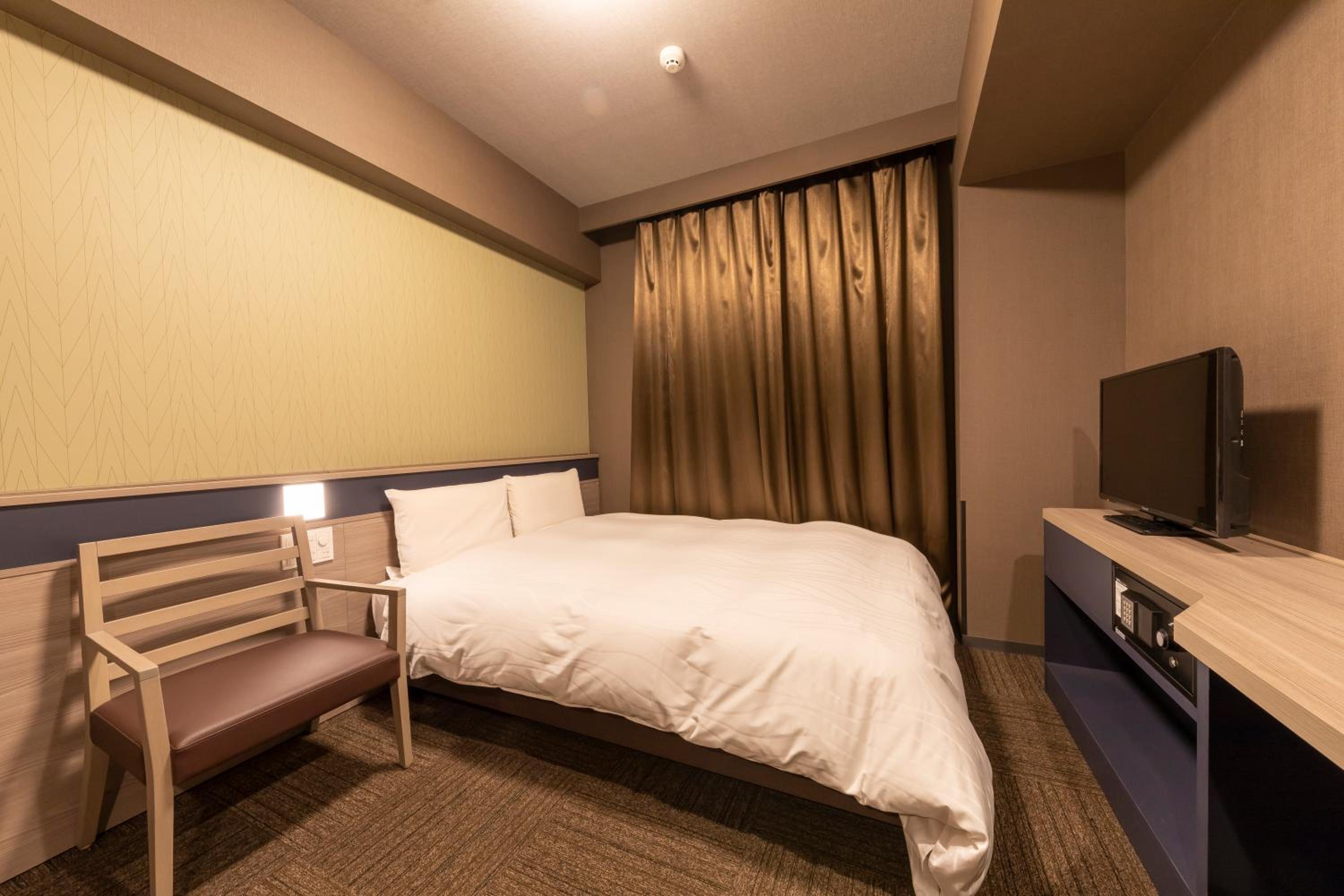 Double Room - Non-Smoking - Photo 1