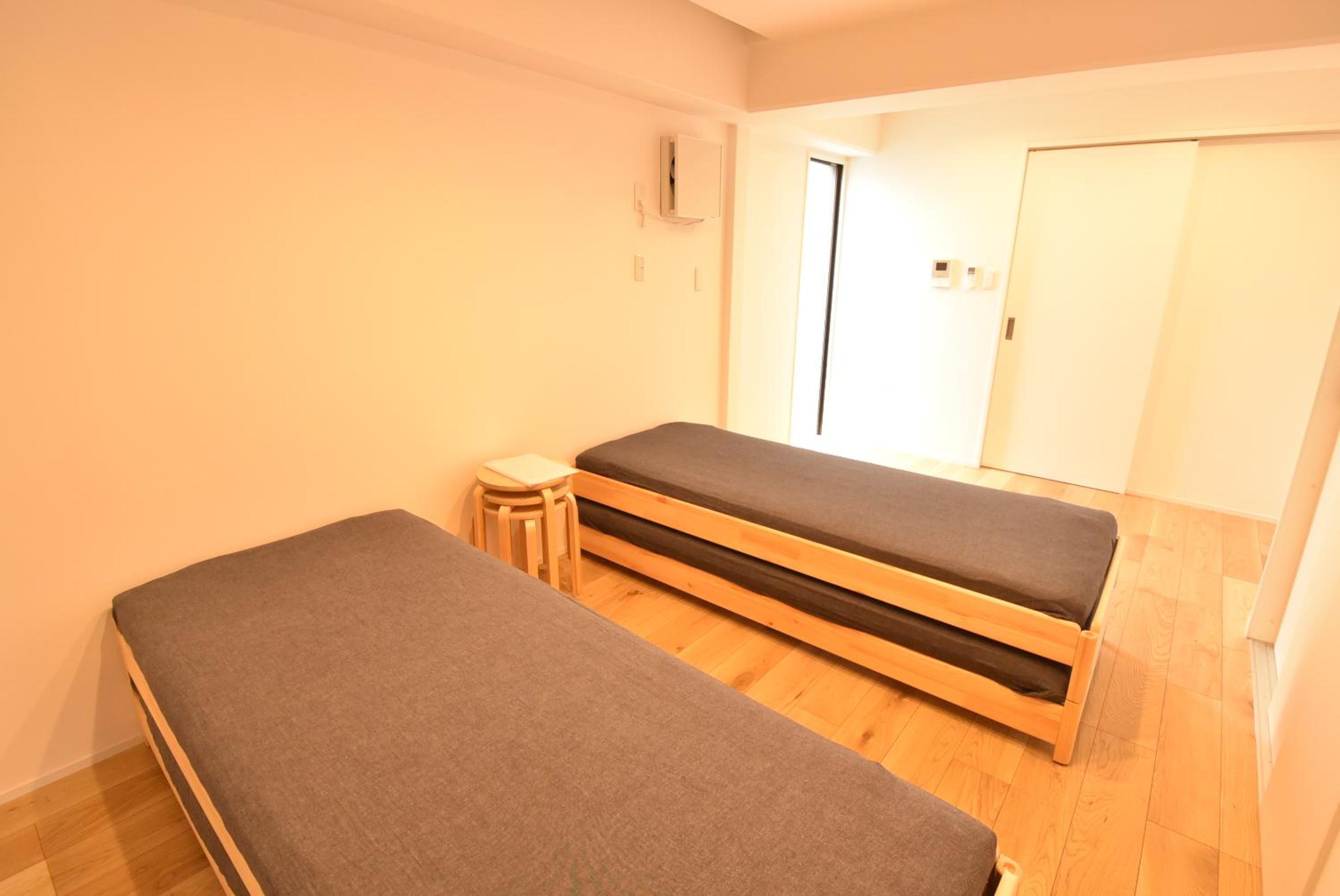 Family Room with Private Bathroom photo 1