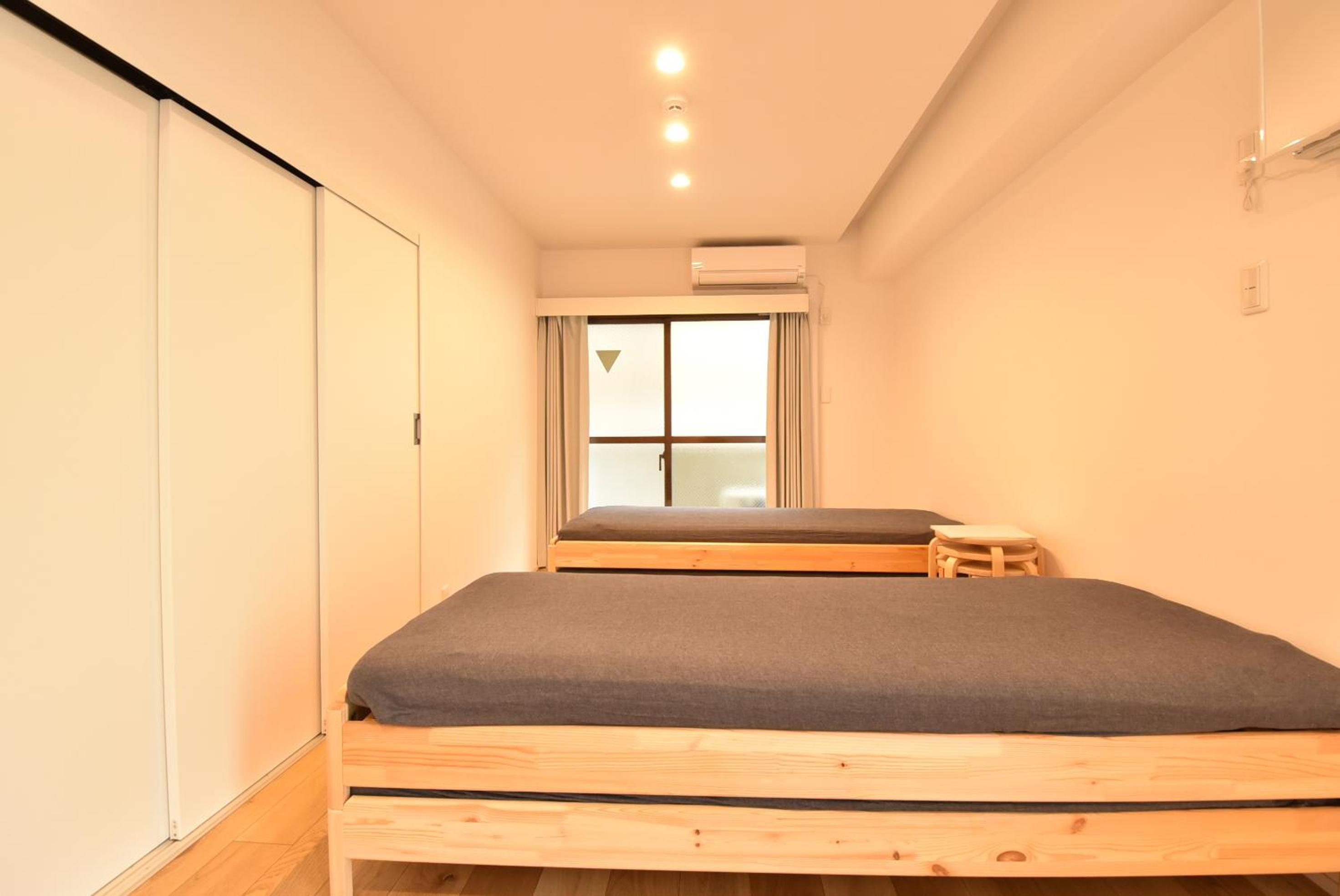 Quadruple Room with Private Bathroom photo 1