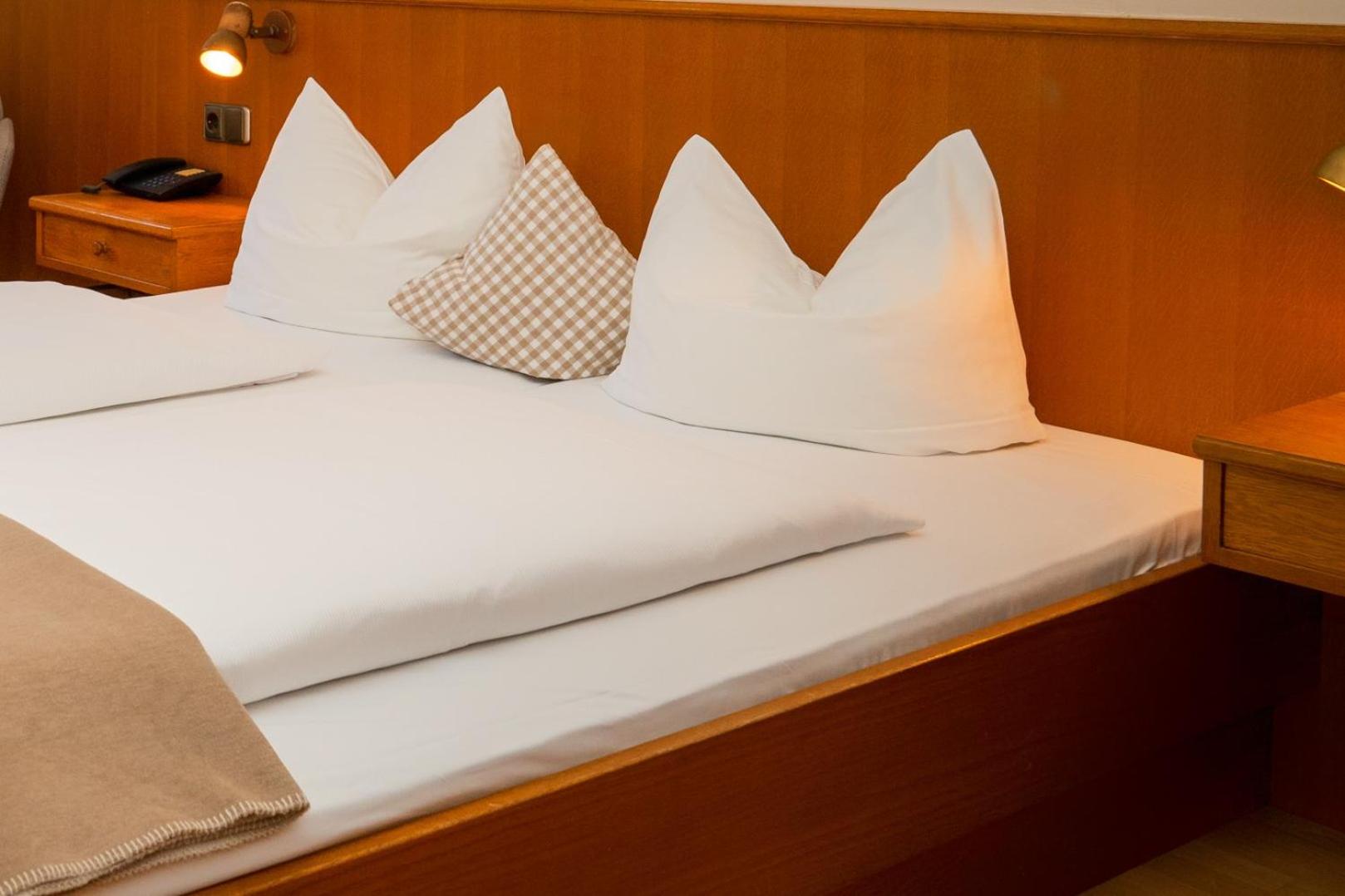Double Room with Extra Bed (3 Adults) photo 1