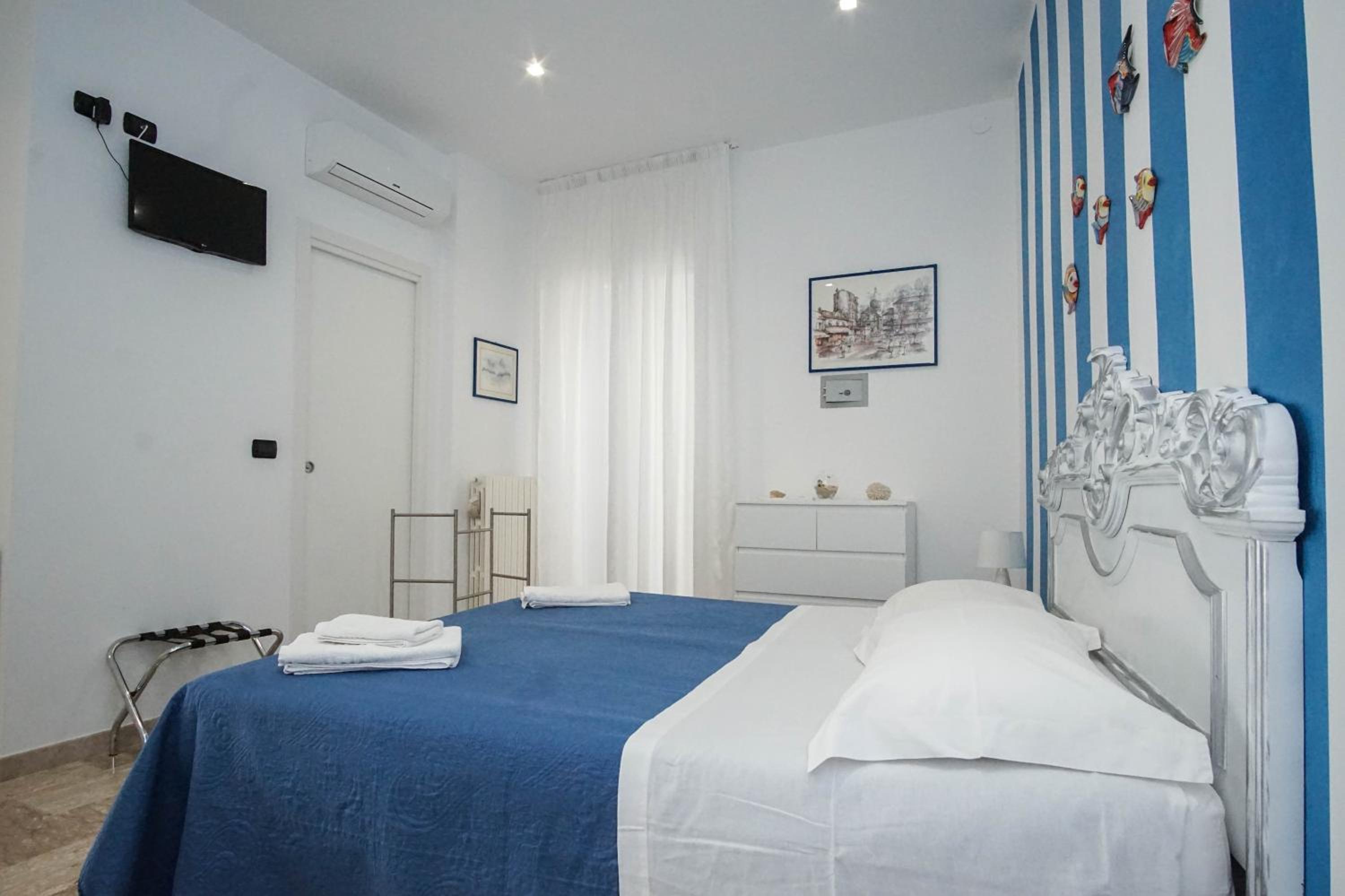 King Room with Balcony photo 3