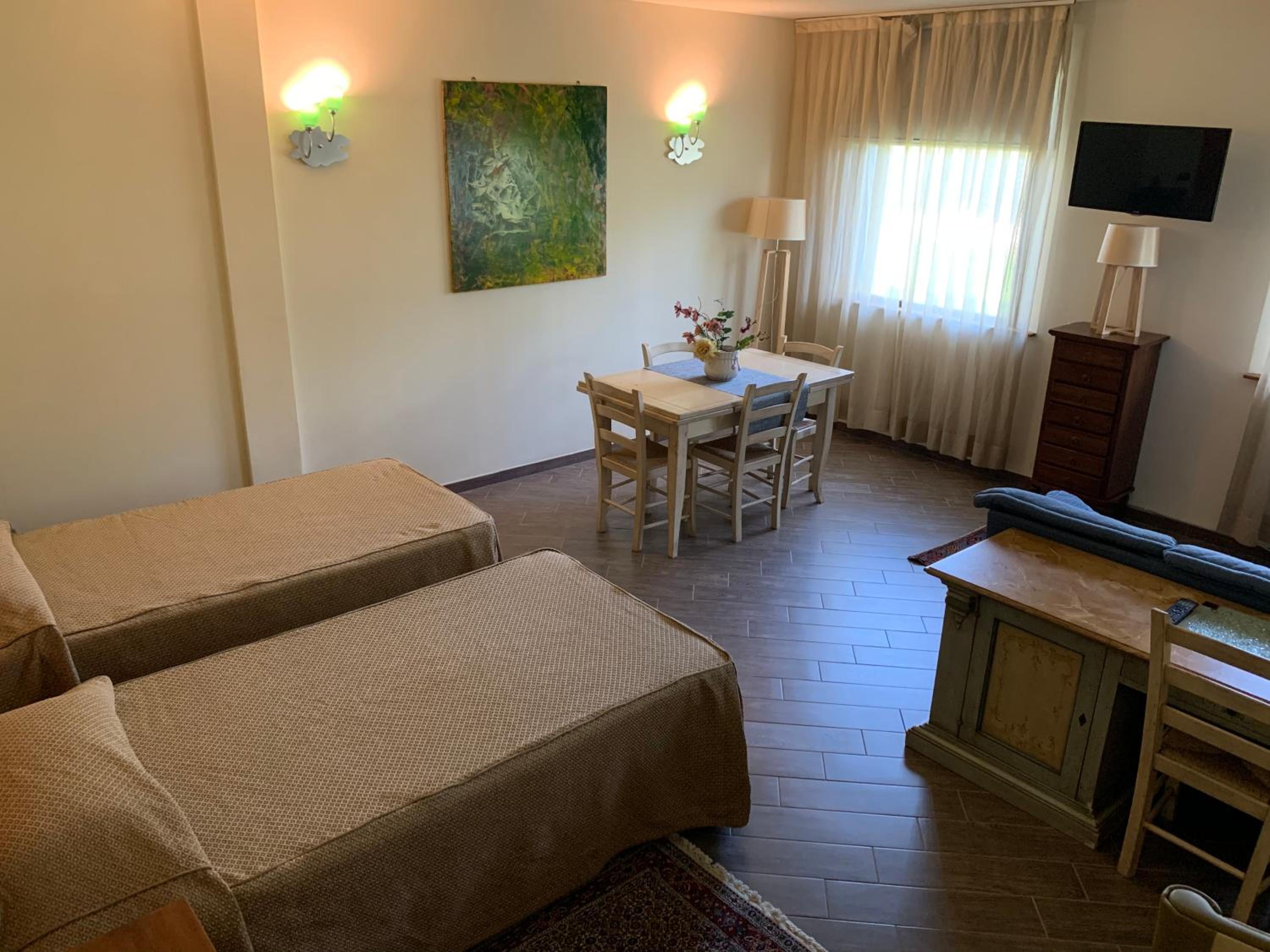 Double Room - Photo 1