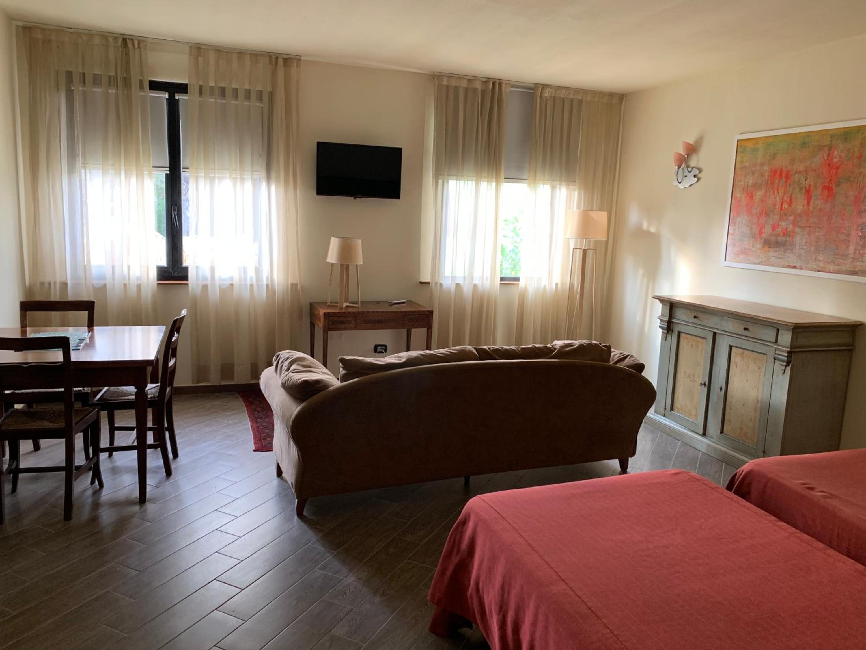 Double Room - Photo 7