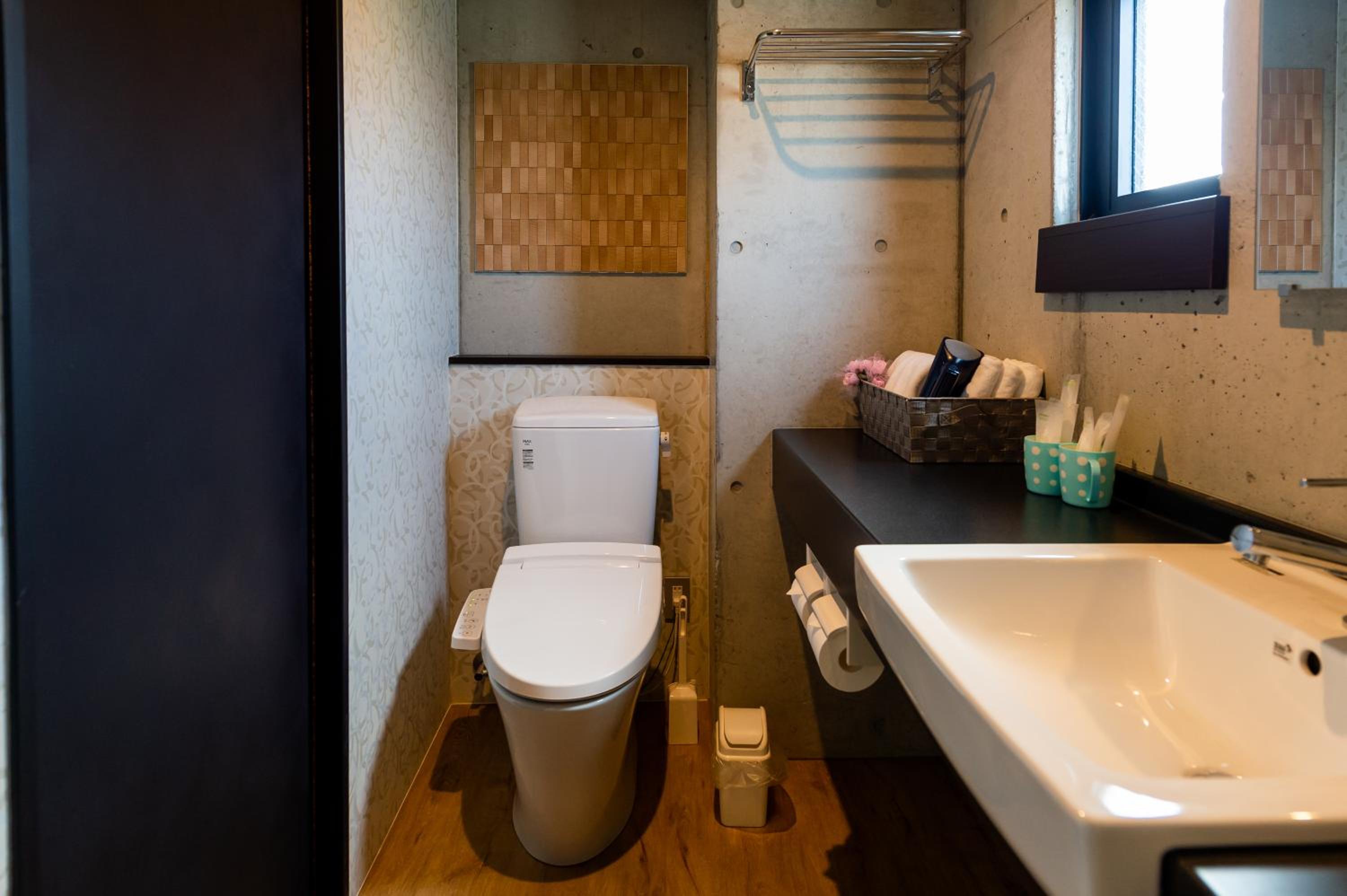 Standard Double Room - Photo 7