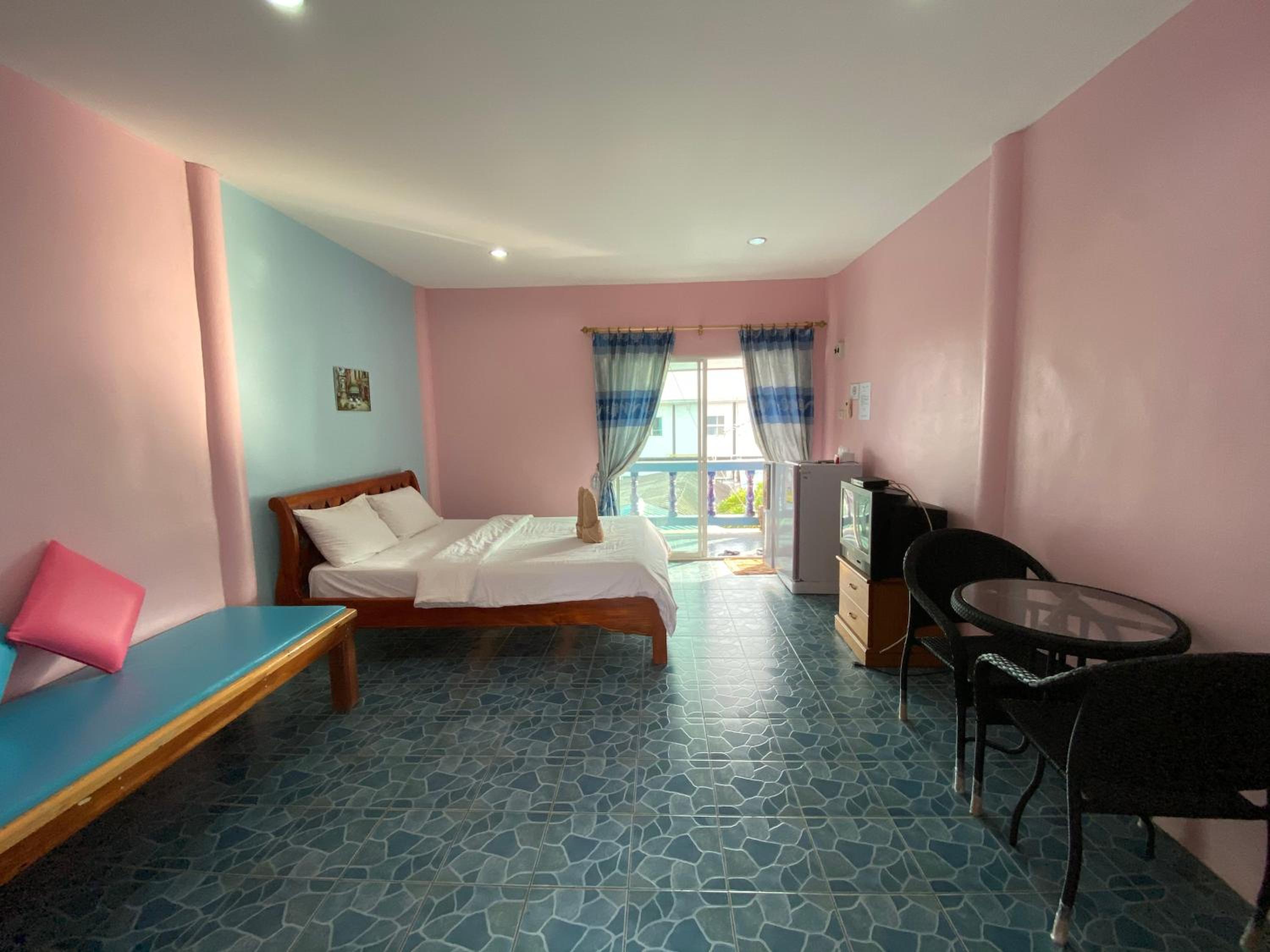 Double Room with Private Bathroom photo 2
