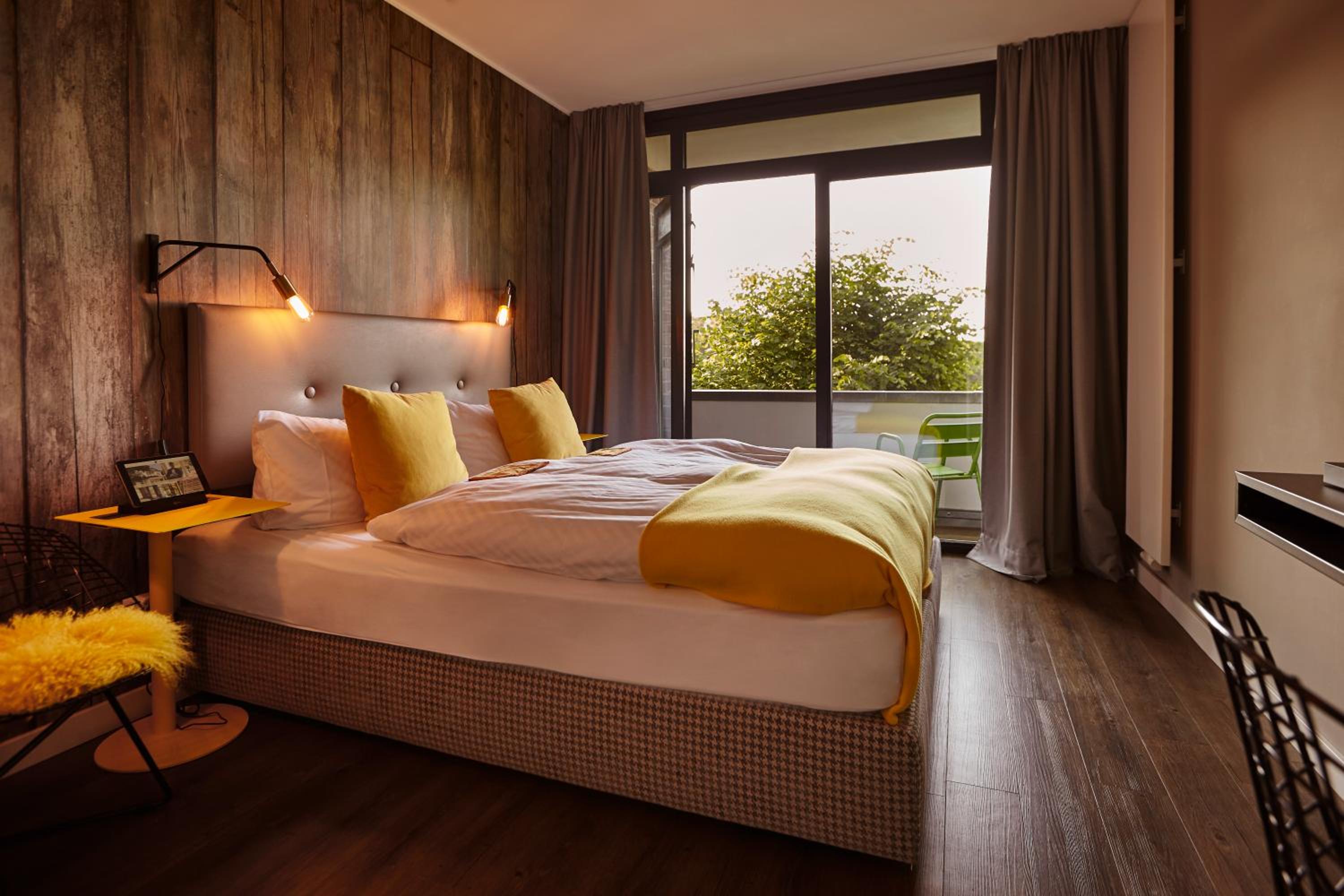 Double Room with Balcony - Photo 1