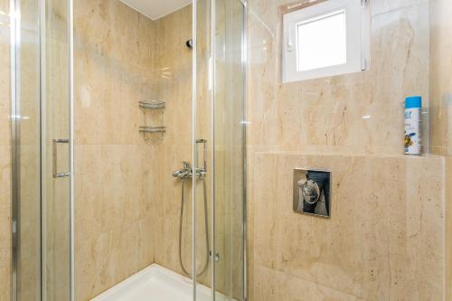 Apartment - Split Level photo 2