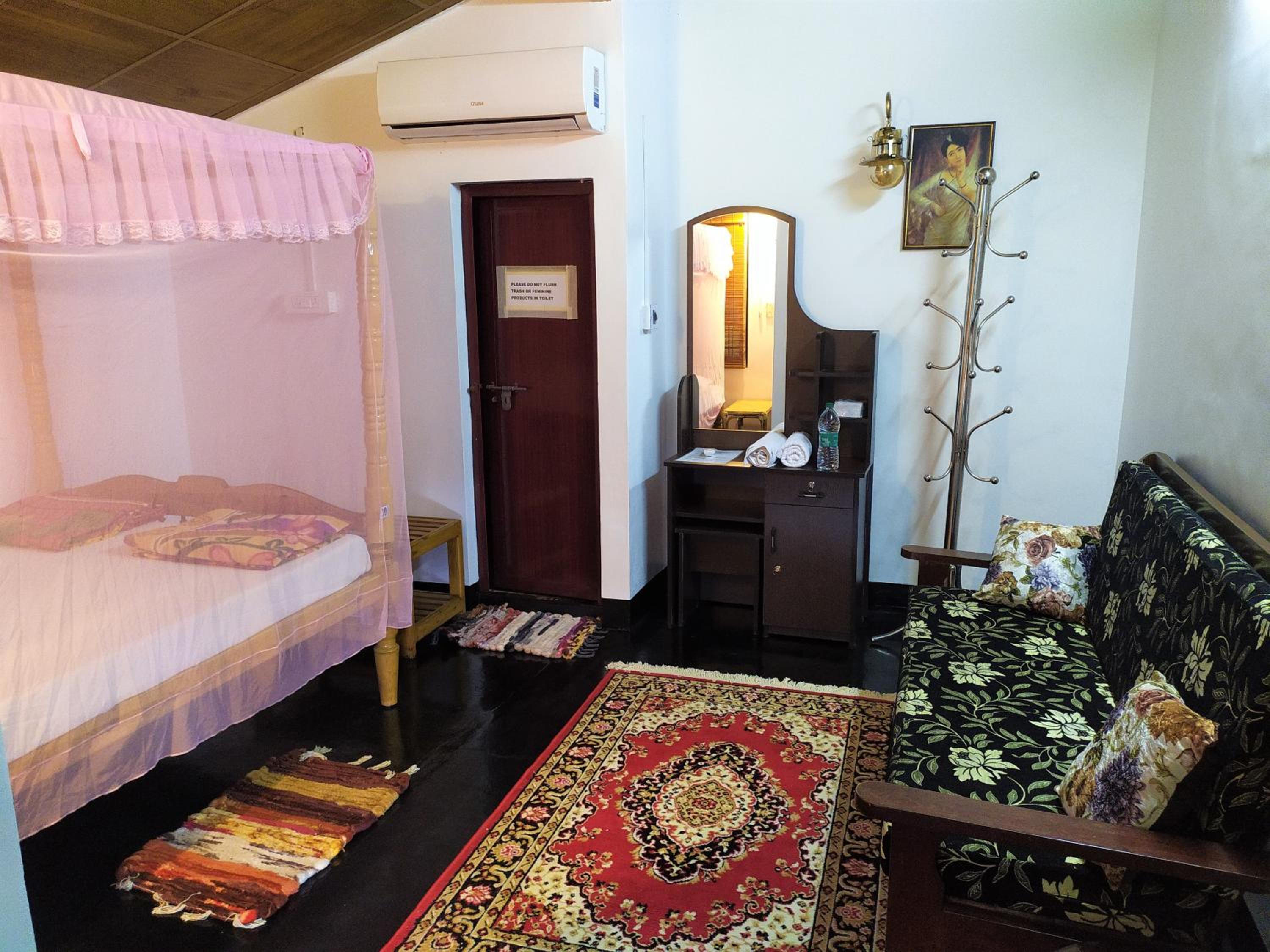 Classic Double Bed Room