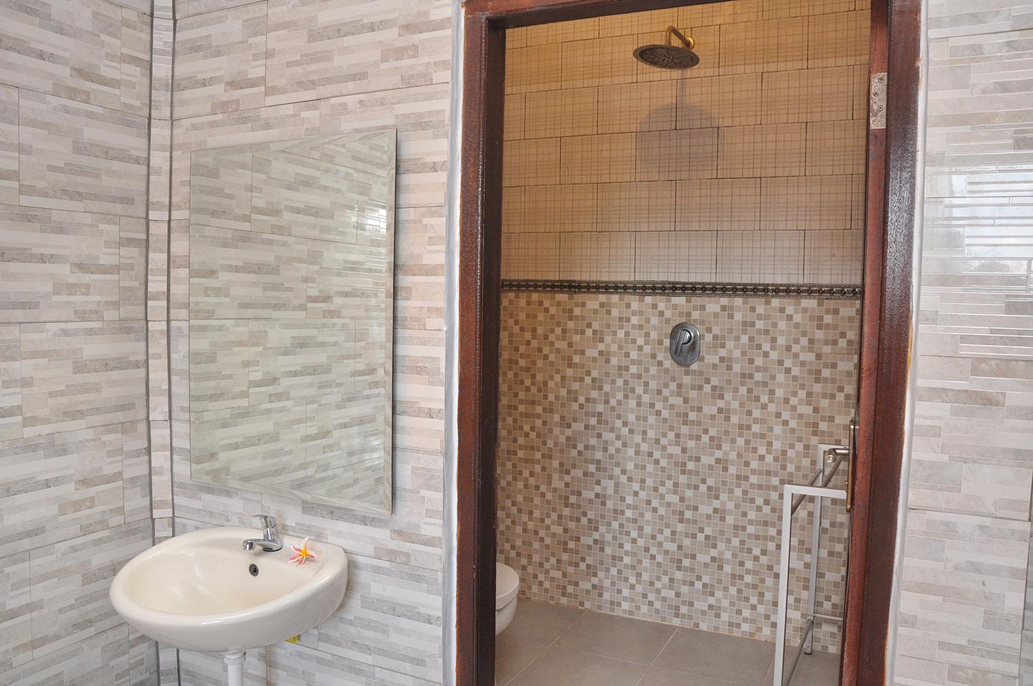 Standard Double Room with Fan - Photo 7
